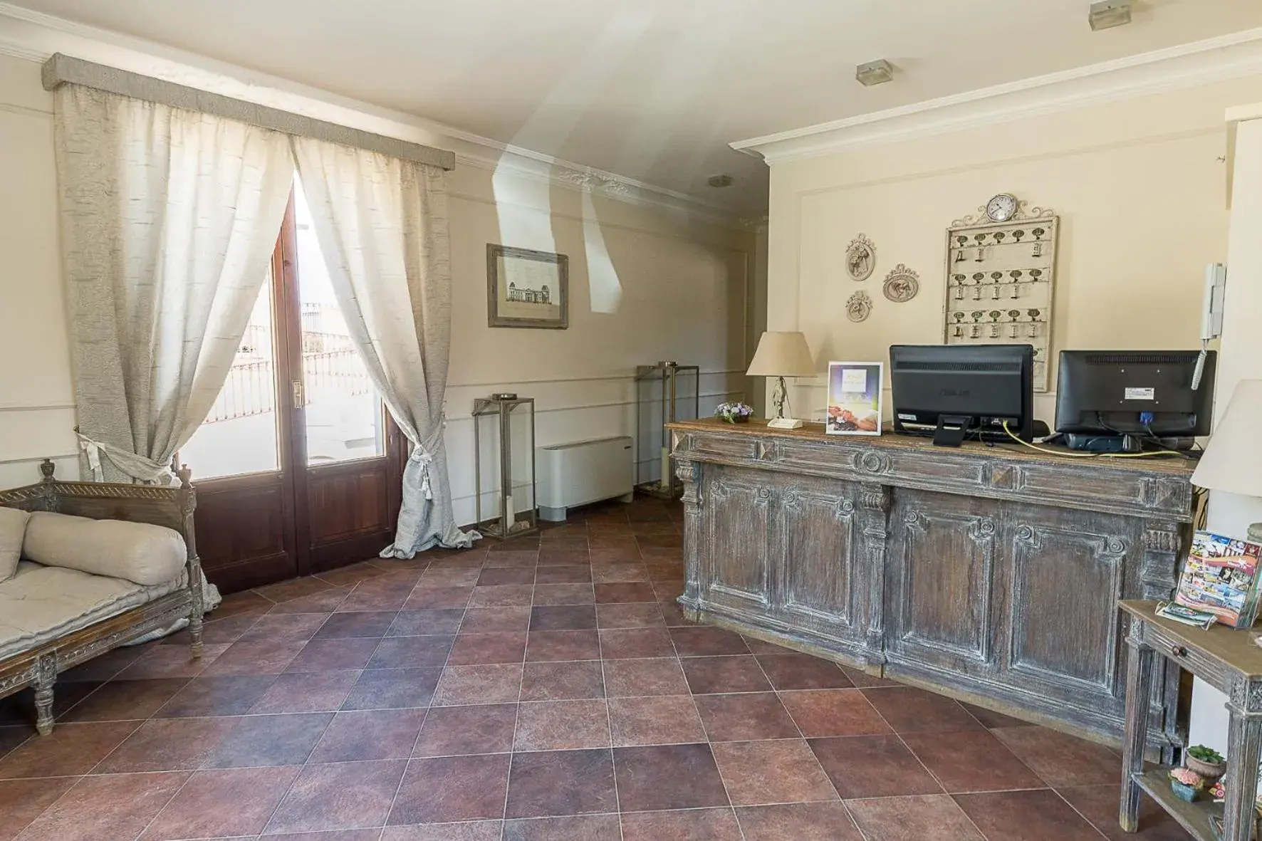 Lobby or reception in Hotel Villa Calandrino Lobby or reception in Hotel Villa Calandrino