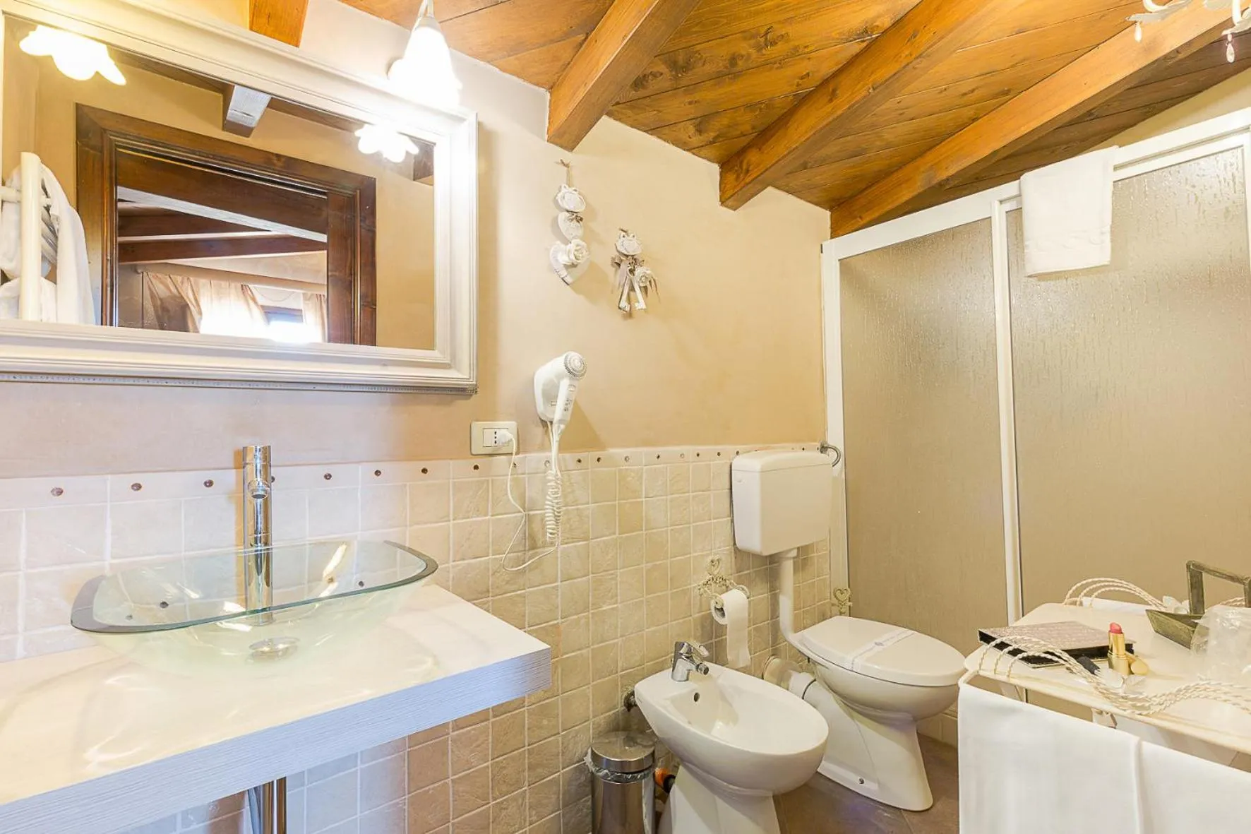 Shower in Hotel Villa Calandrino