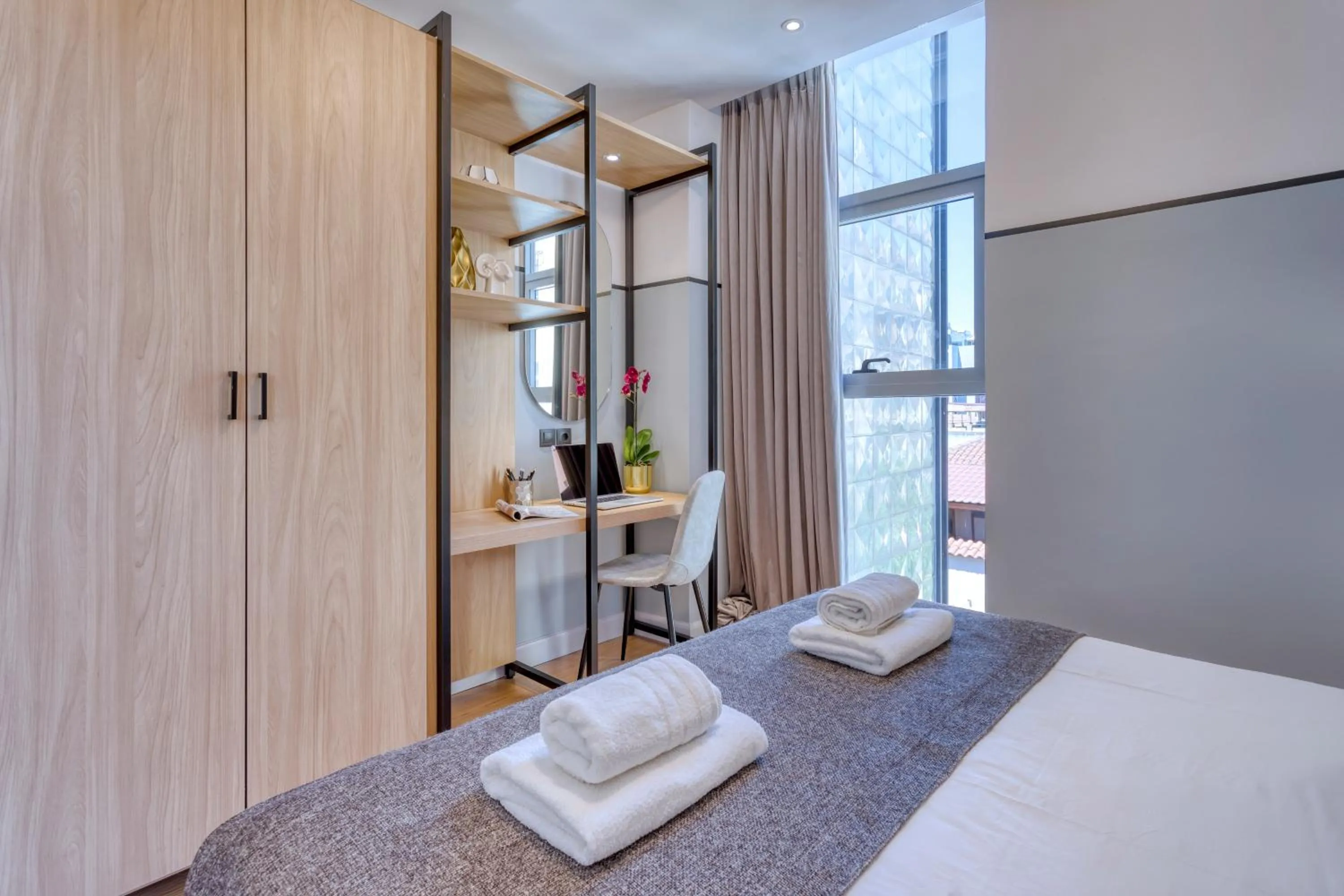 Bed in The Pinnacle Athens