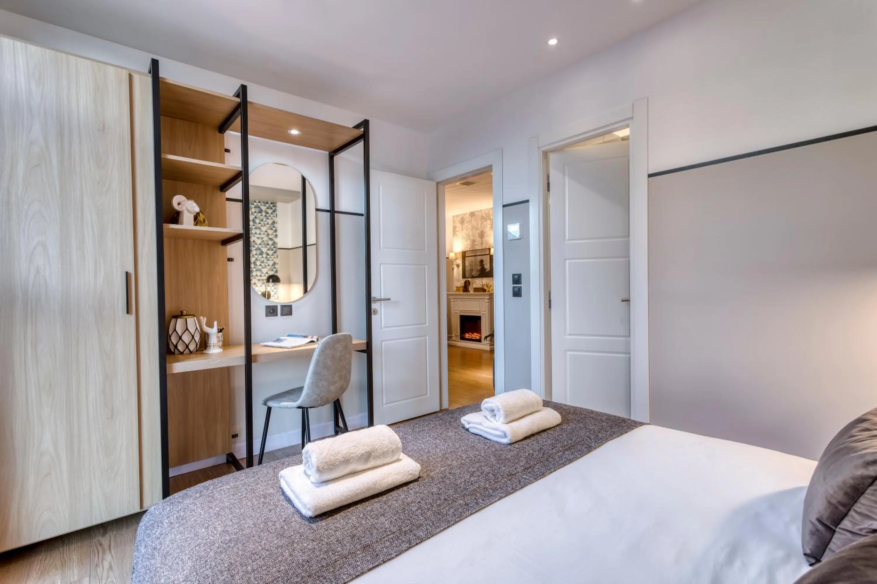 Bed in The Pinnacle Athens