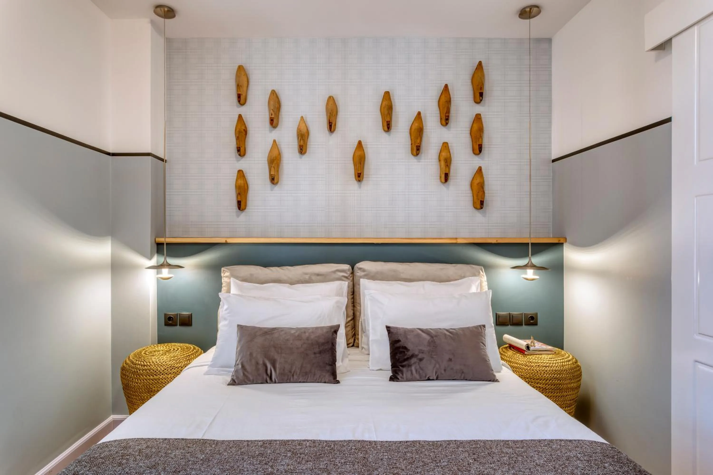 Bed in The Pinnacle Athens