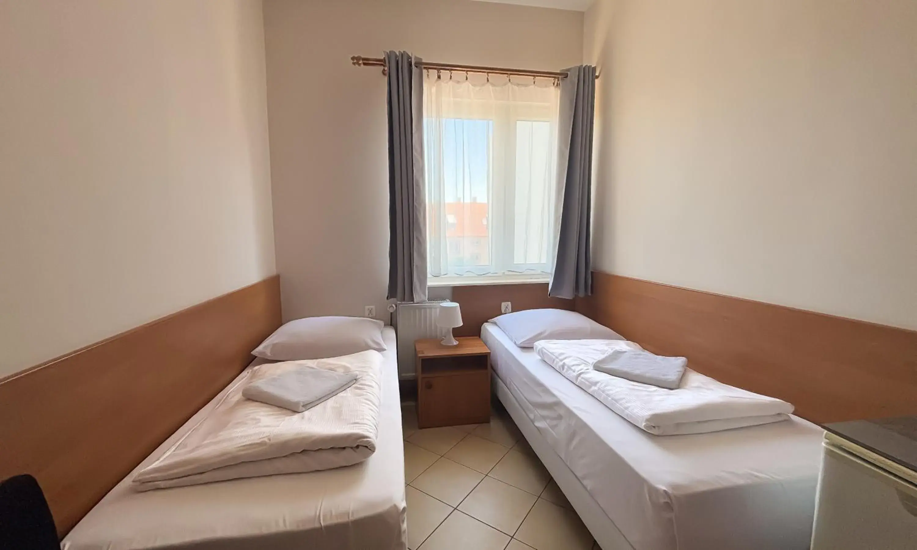 Twin Room with Shared Bathroom in City Hostel Twin Room with Shared Bathroom in City Hostel