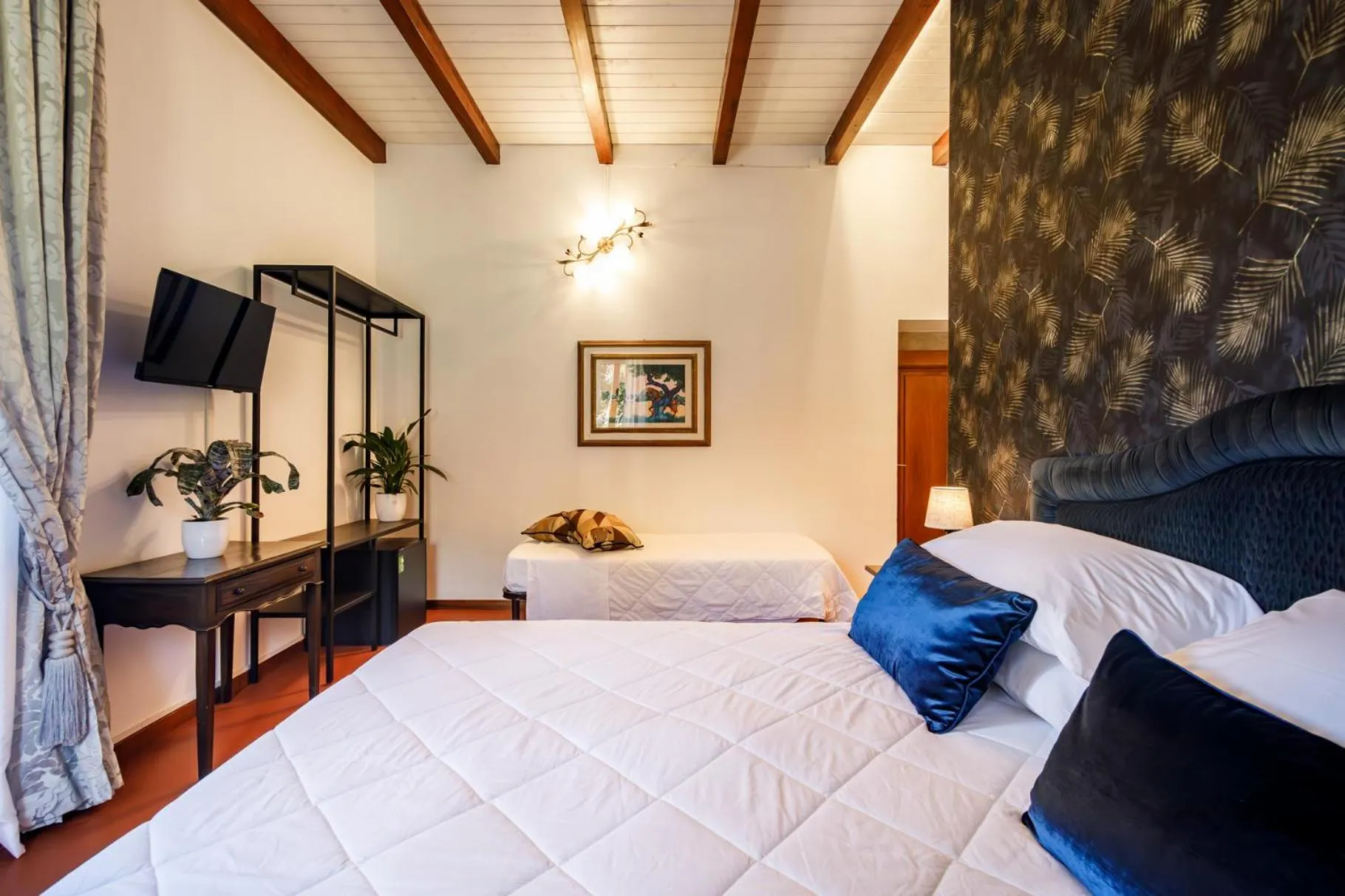 Bed in Agriturismo Villa Godenano - Pool&Restaurant