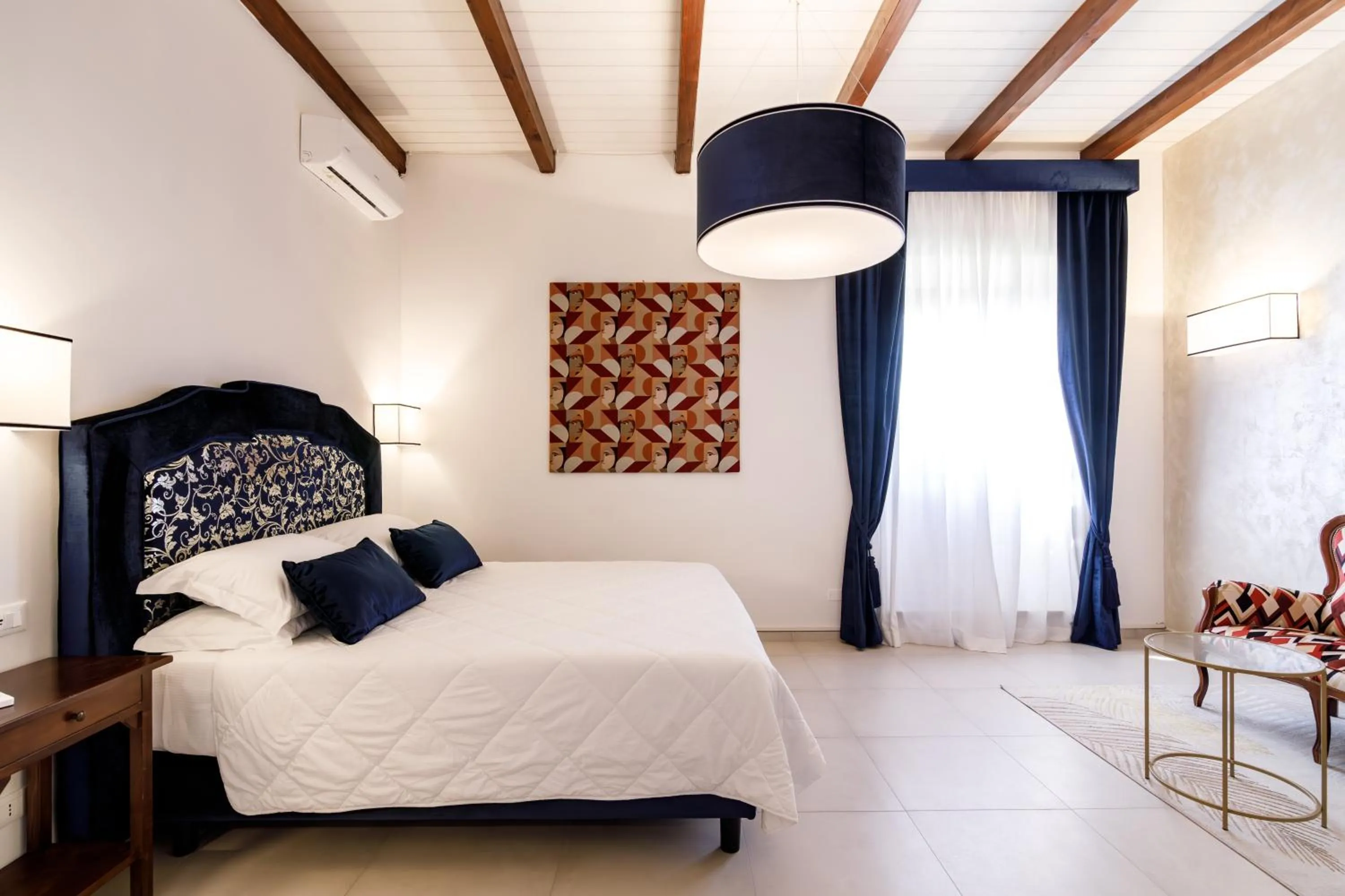 Photo of the whole room, Bed in Agriturismo Villa Godenano - Pool&Restaurant