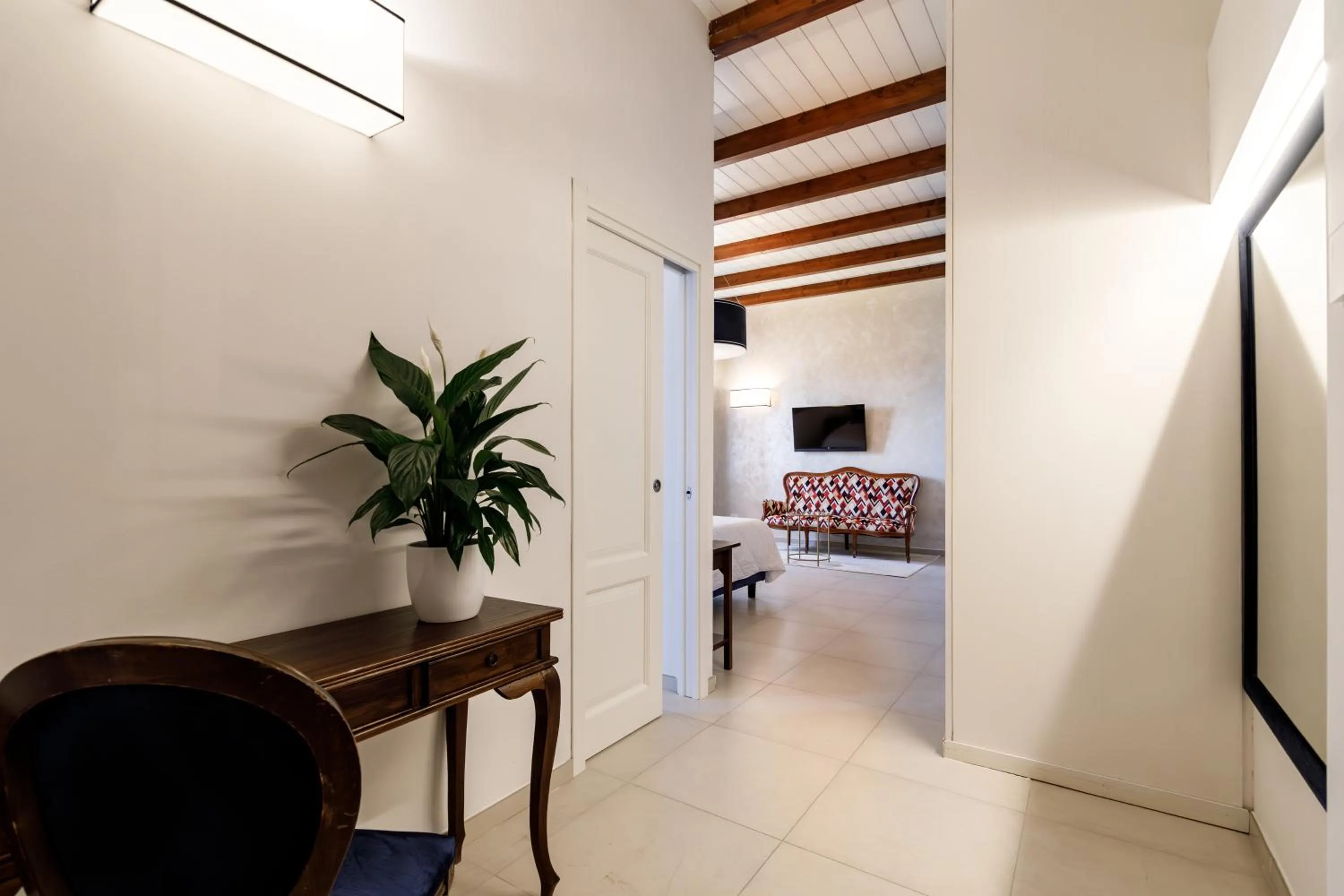 TV and multimedia, Bed in Agriturismo Villa Godenano - Pool&Restaurant