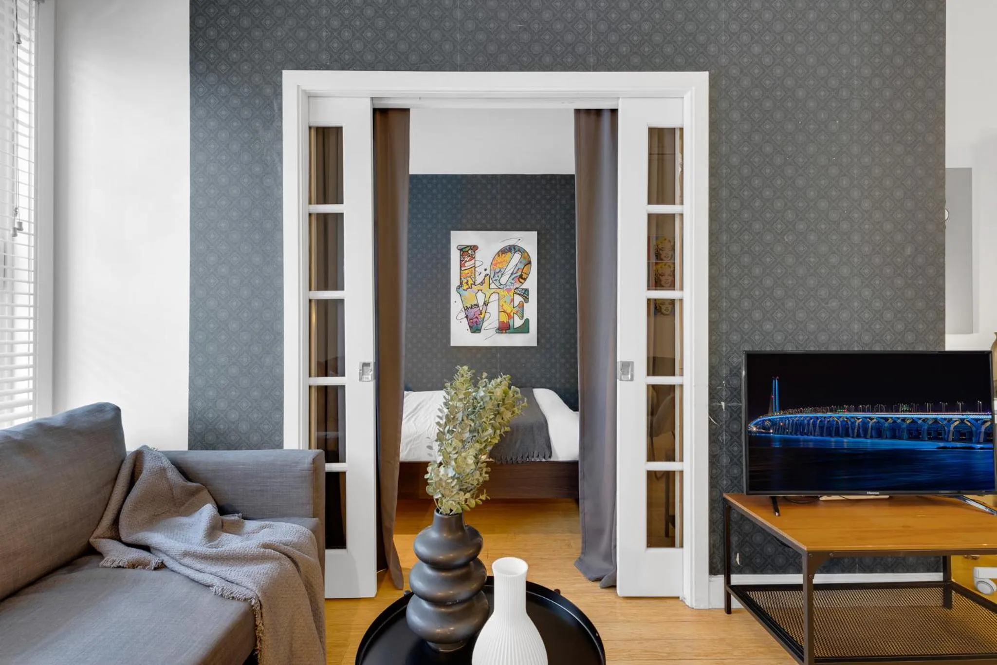 Communal lounge/ TV room in LiV MTL Main