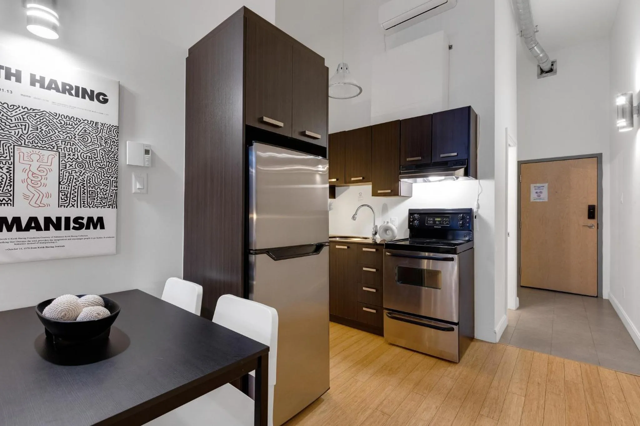 Coffee/tea facilities in LiV MTL Main