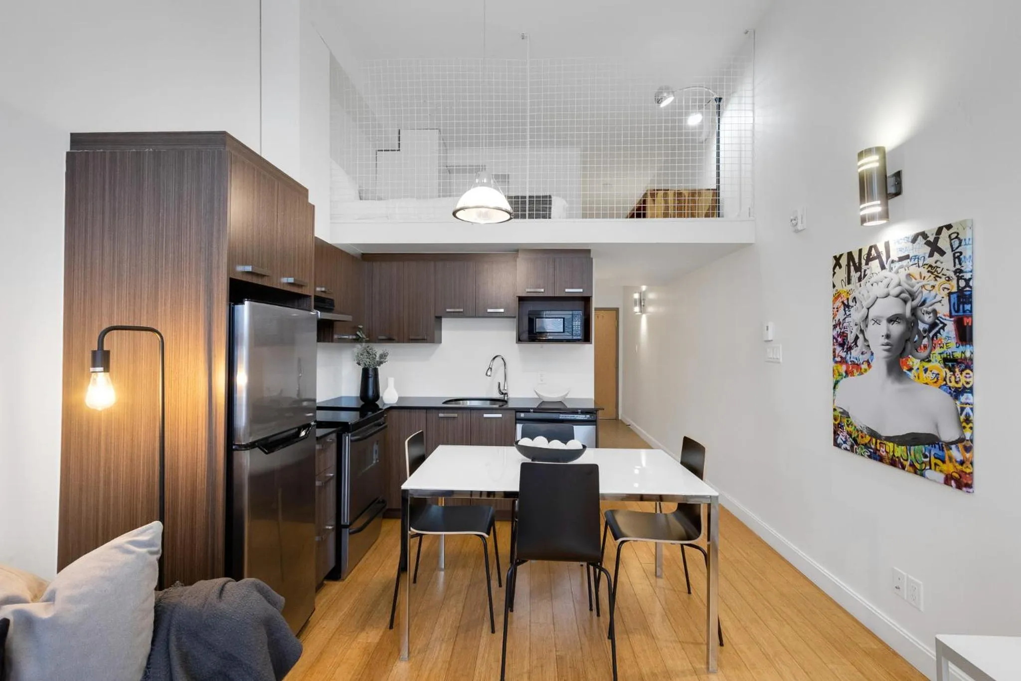 Coffee/tea facilities in LiV MTL Main