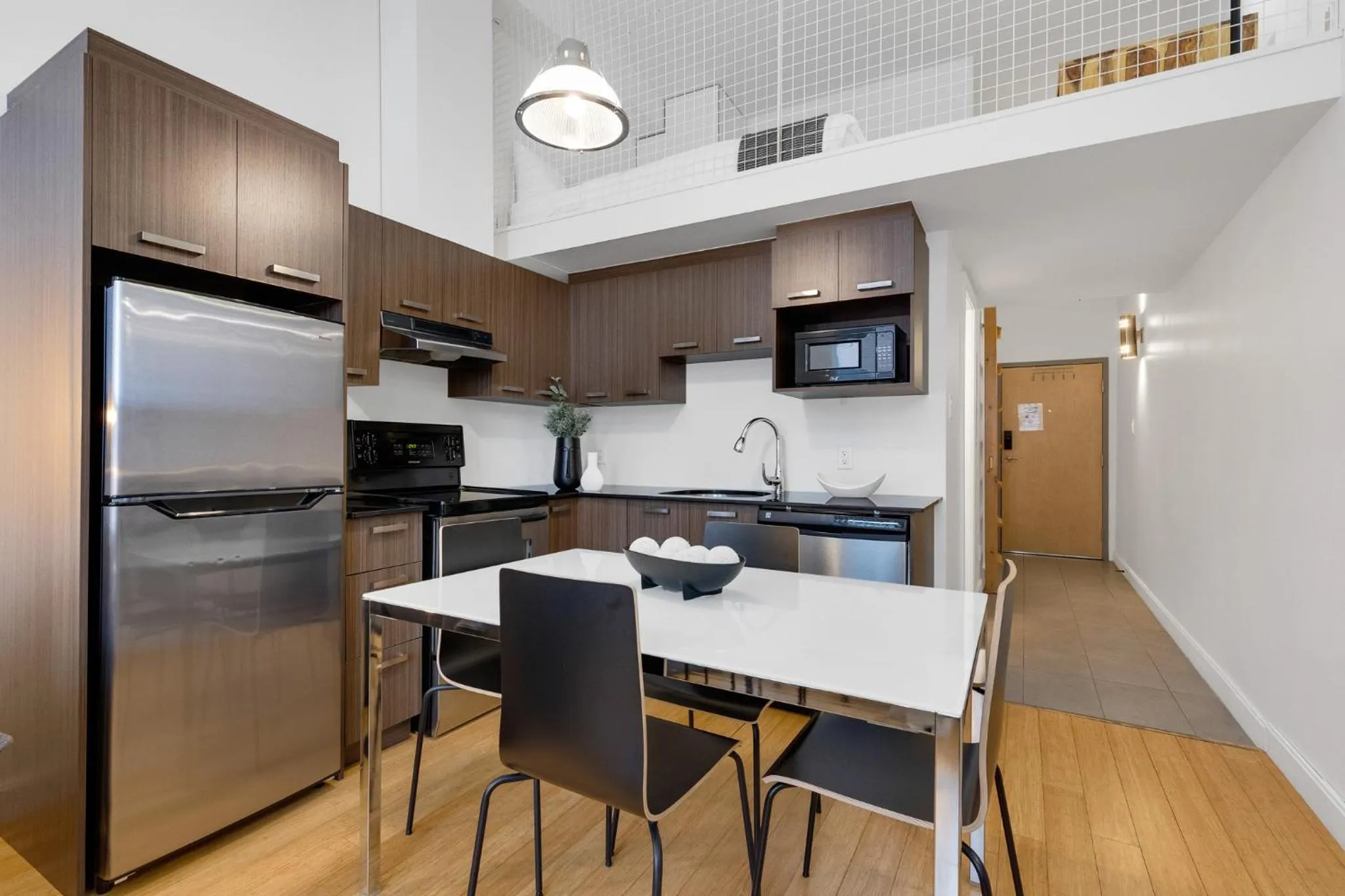 Coffee/tea facilities in LiV MTL Main