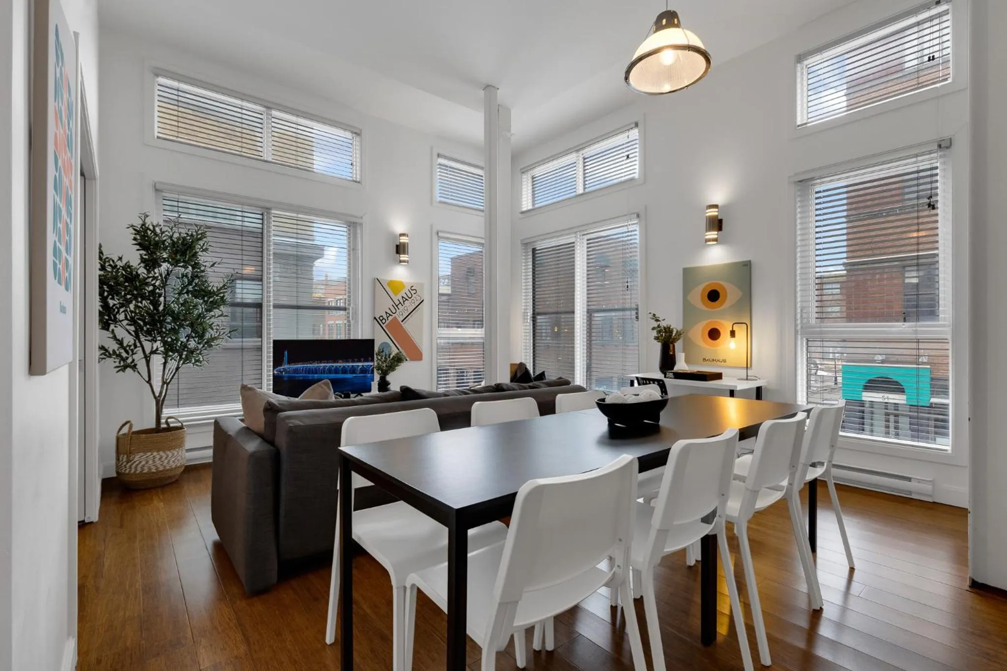 TV and multimedia in LiV MTL Main