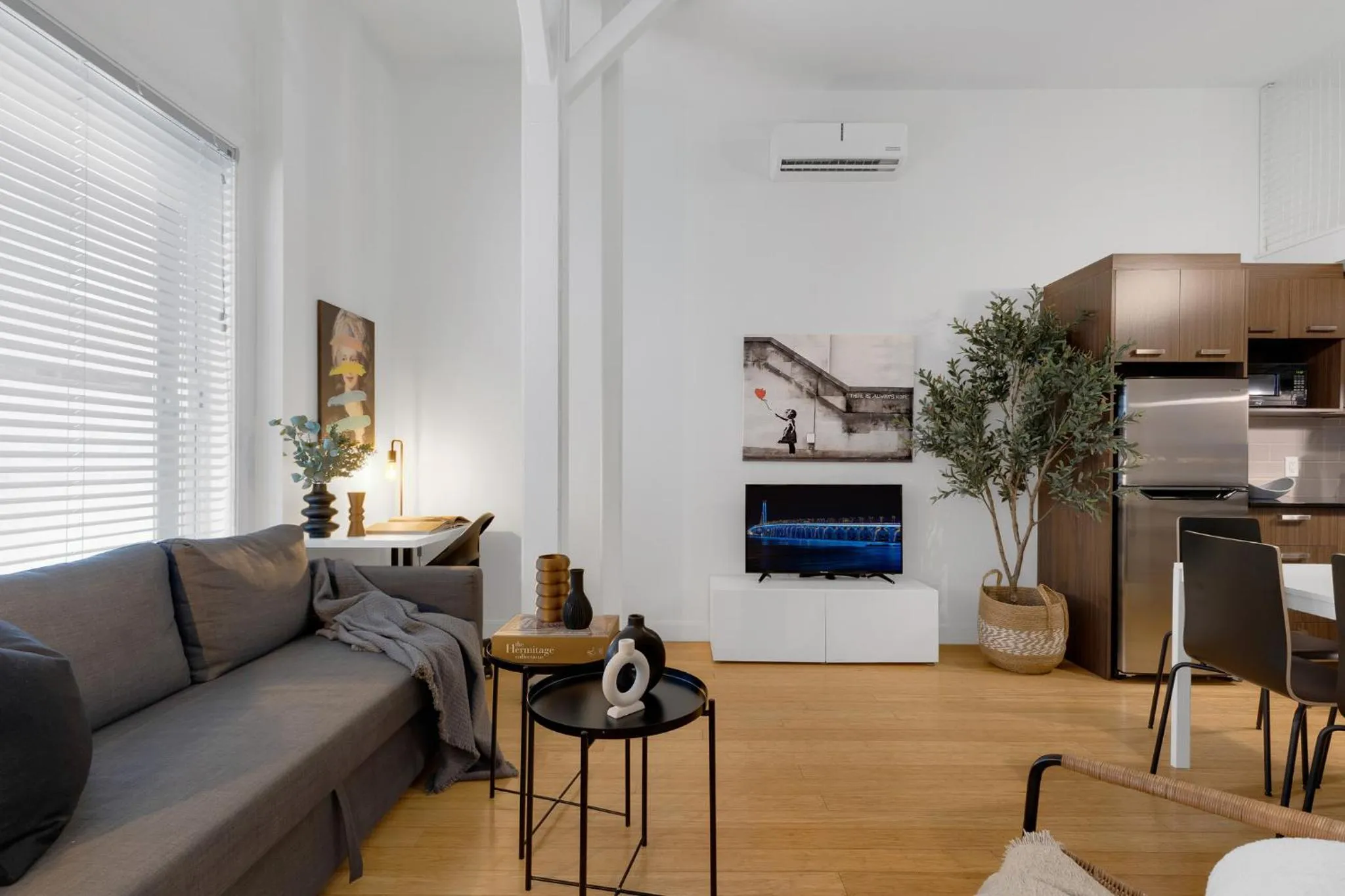 TV and multimedia in LiV MTL Main