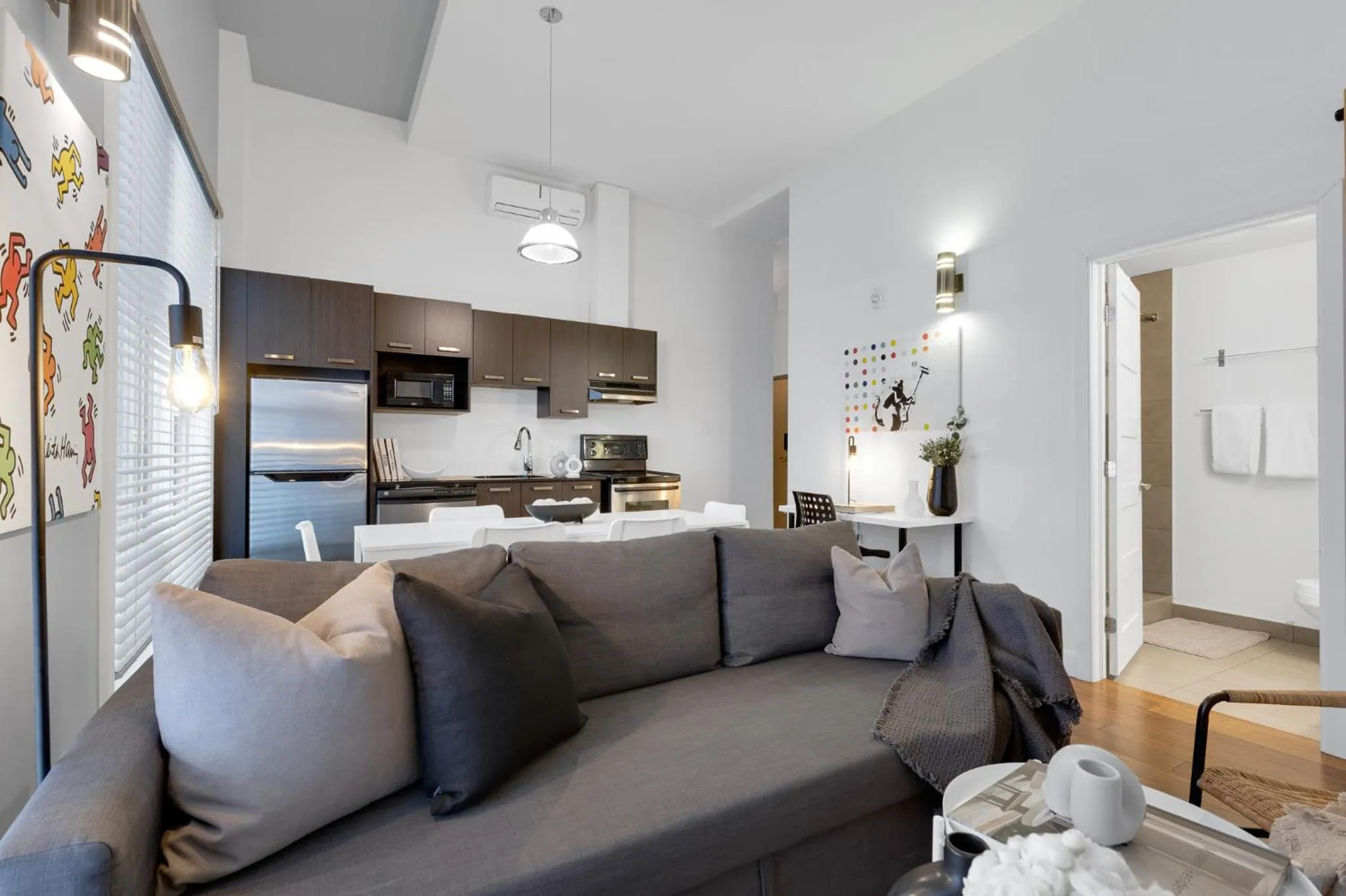 Kitchen or kitchenette in LiV MTL Main