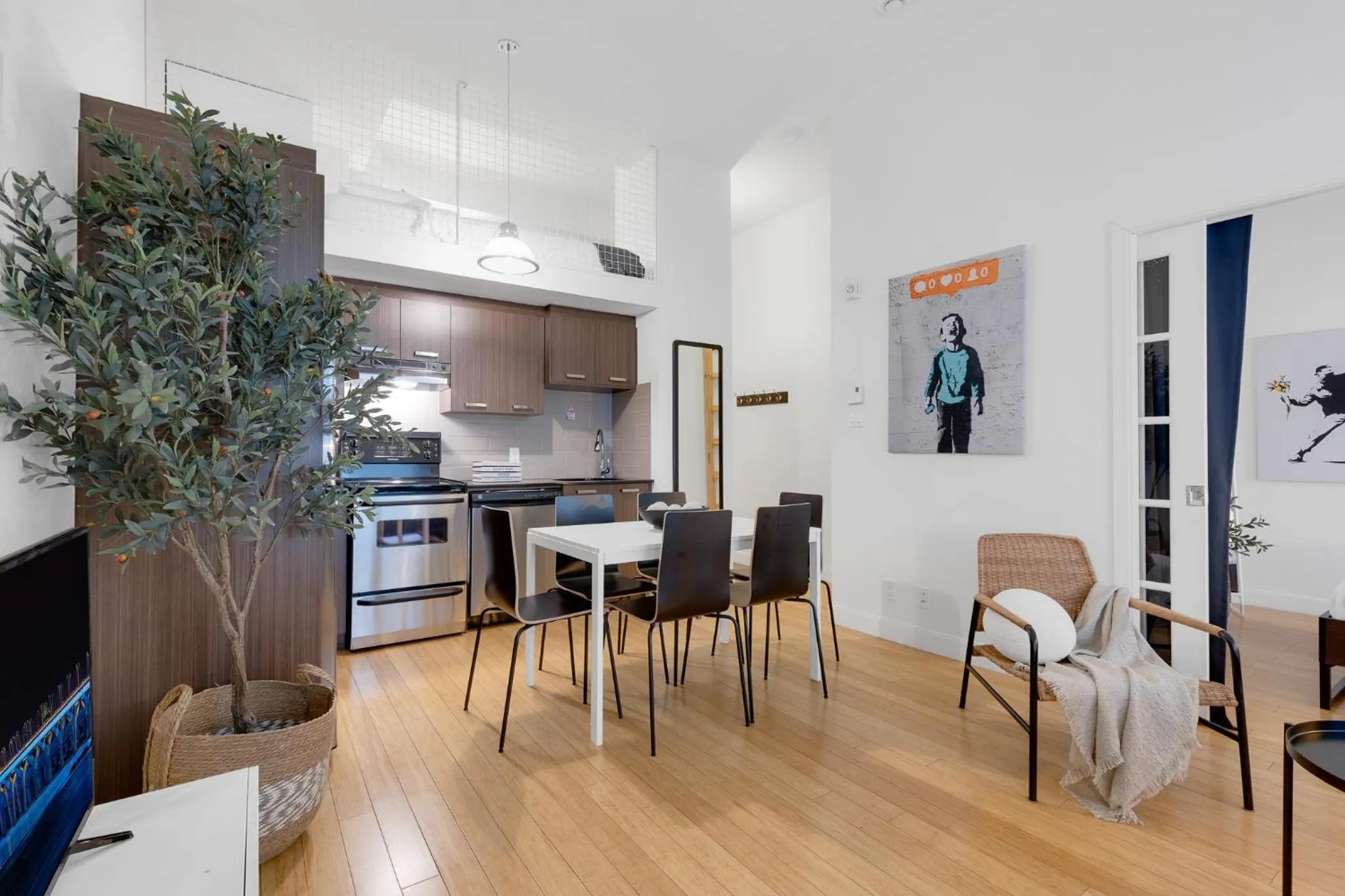 TV and multimedia in LiV MTL Main