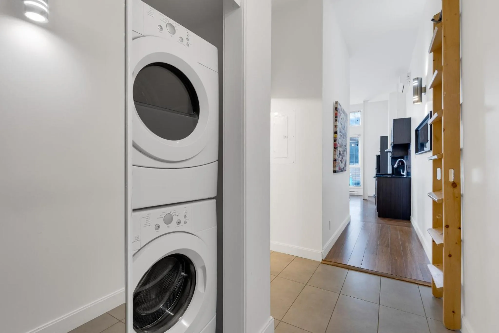 washing machine in LiV MTL Main