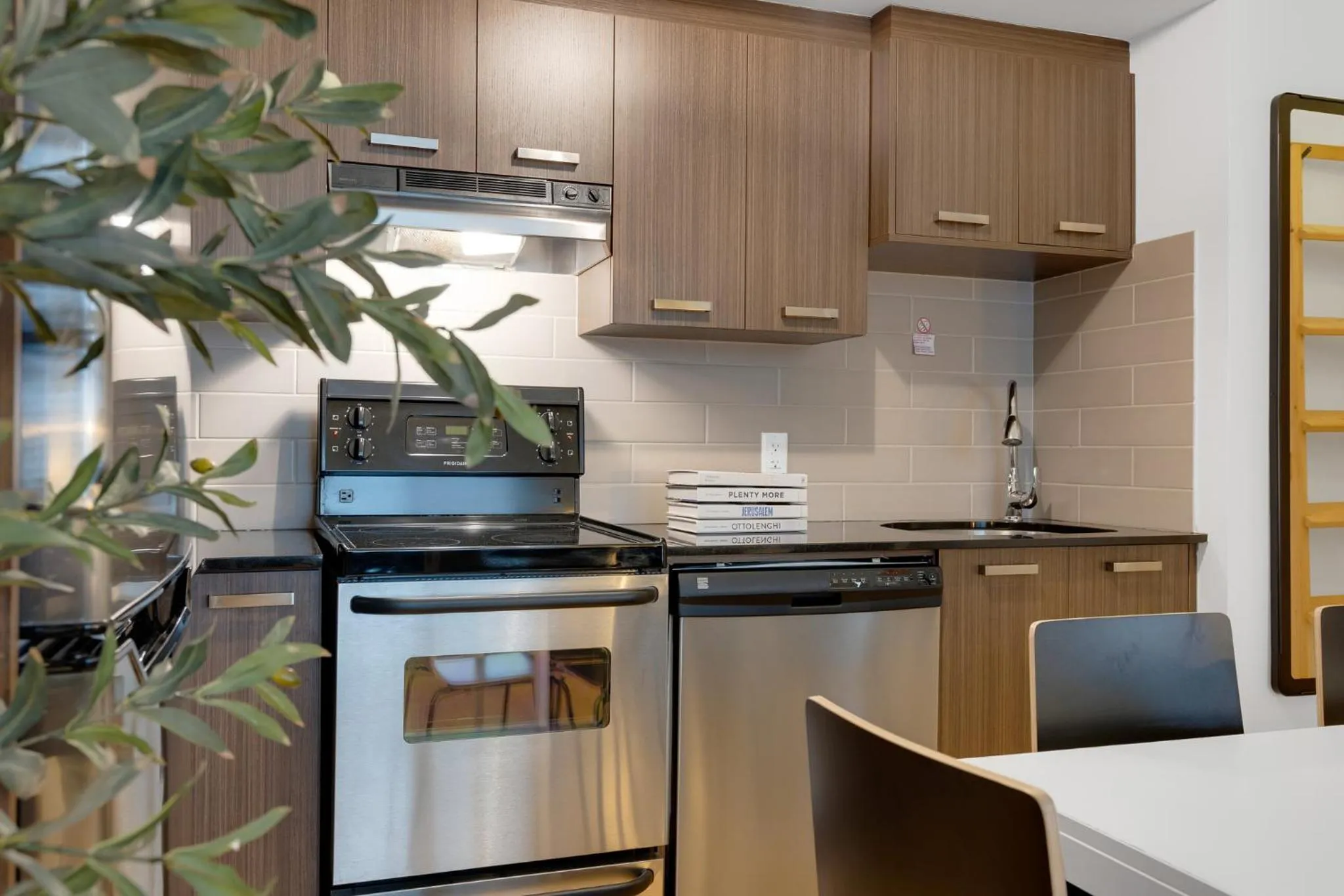 Coffee/tea facilities in LiV MTL Main