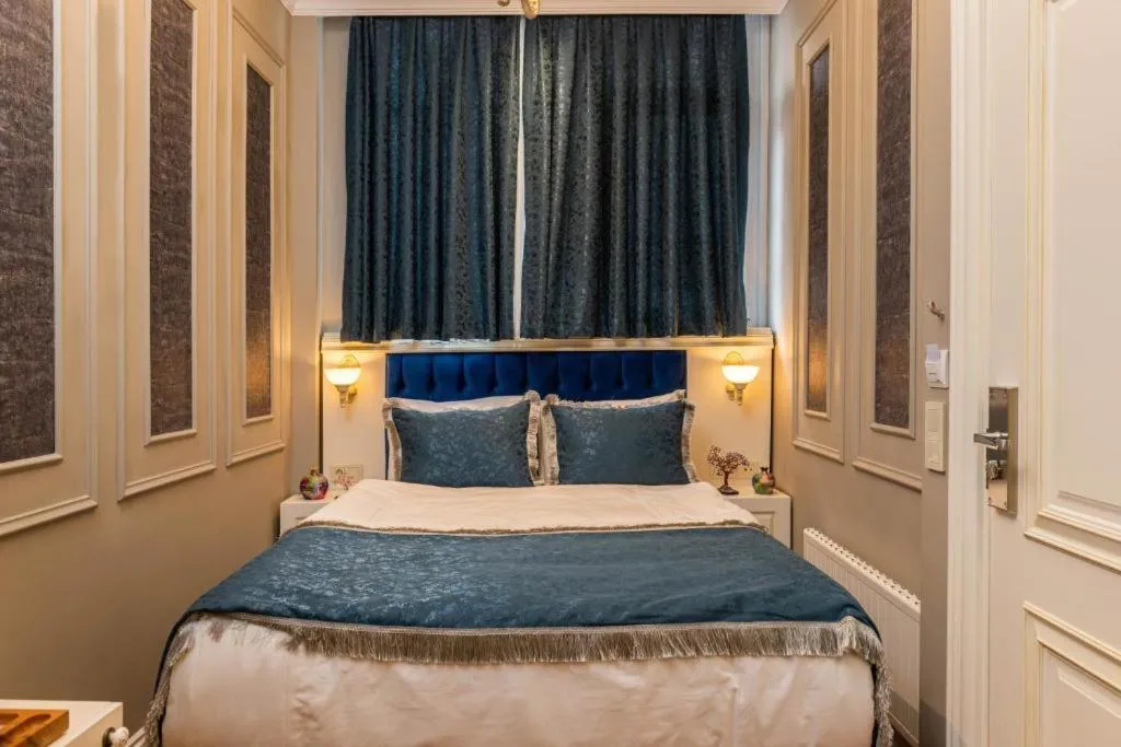 Small Double Room in Begonville 2 Mansion Oldcity