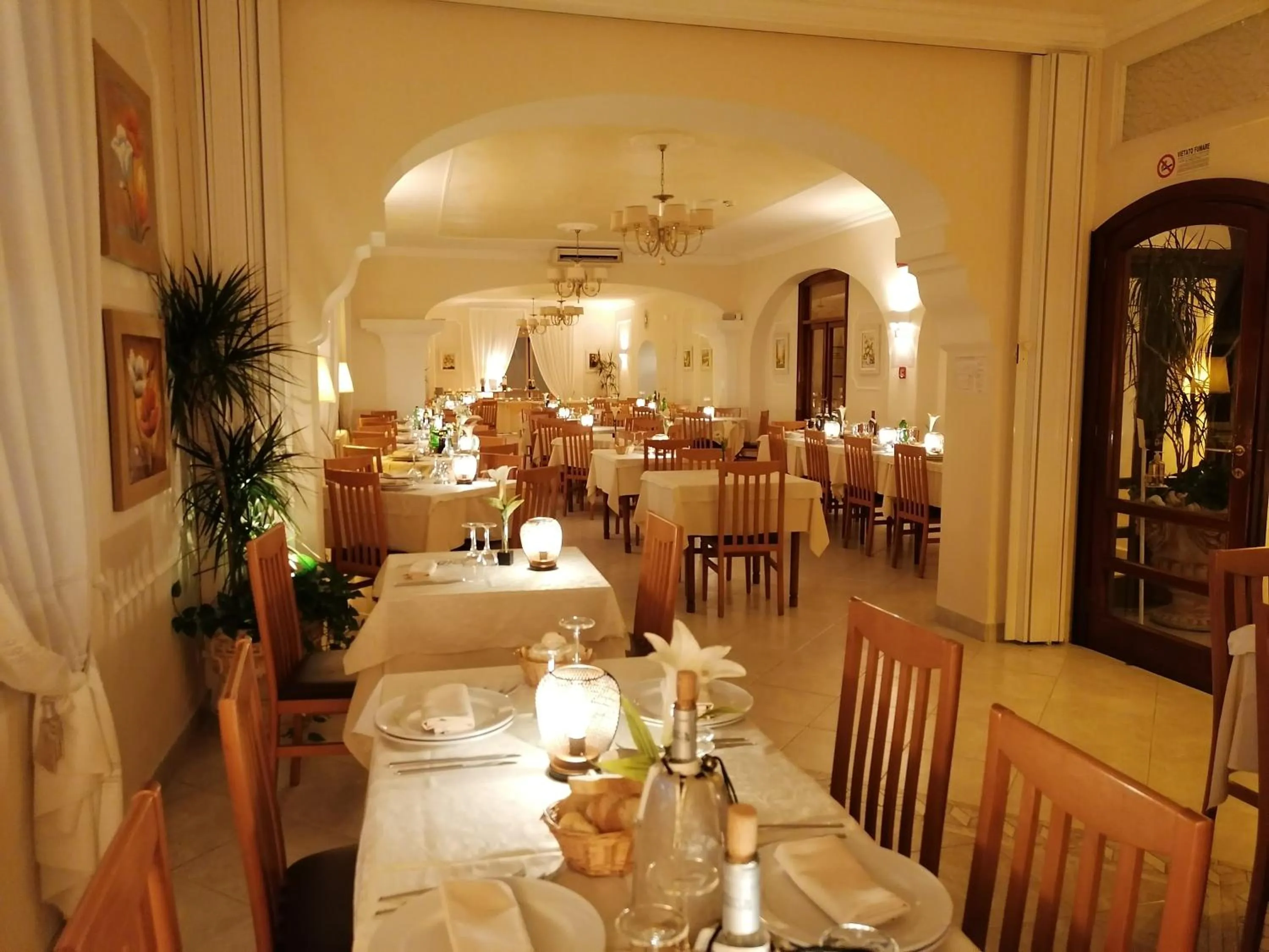 Restaurant/places to eat in Hotel Casa Di Meglio