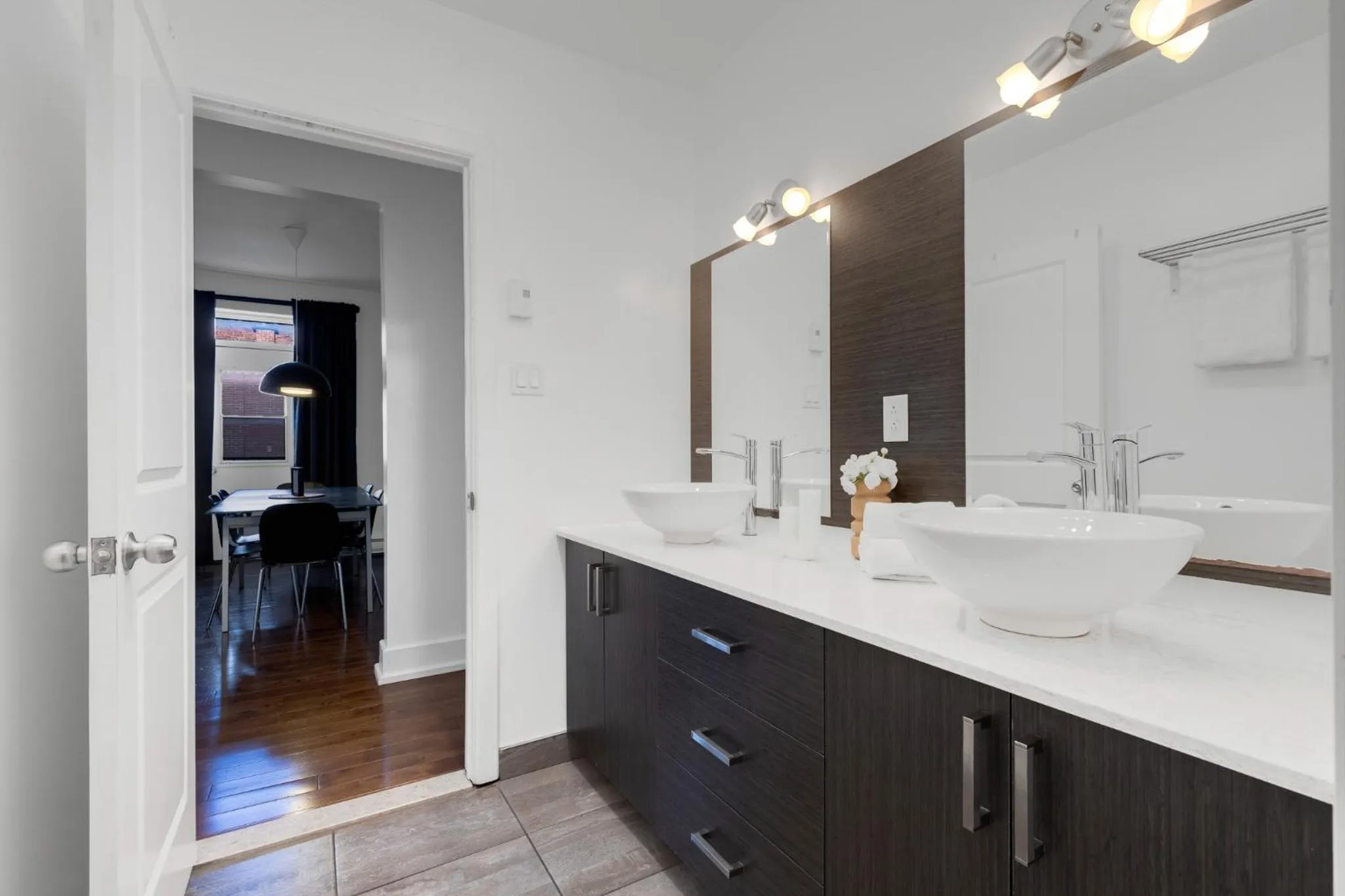 Bathroom in LiV MTL Chic