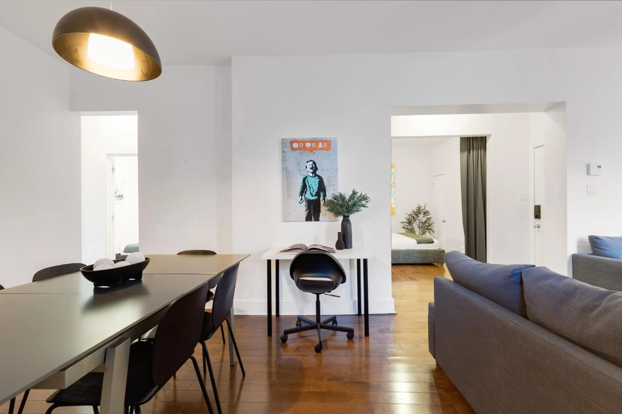 TV and multimedia in LiV MTL Chic