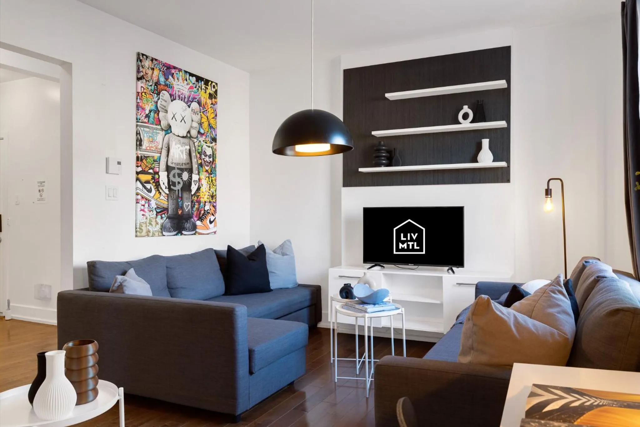 TV and multimedia in LiV MTL Chic