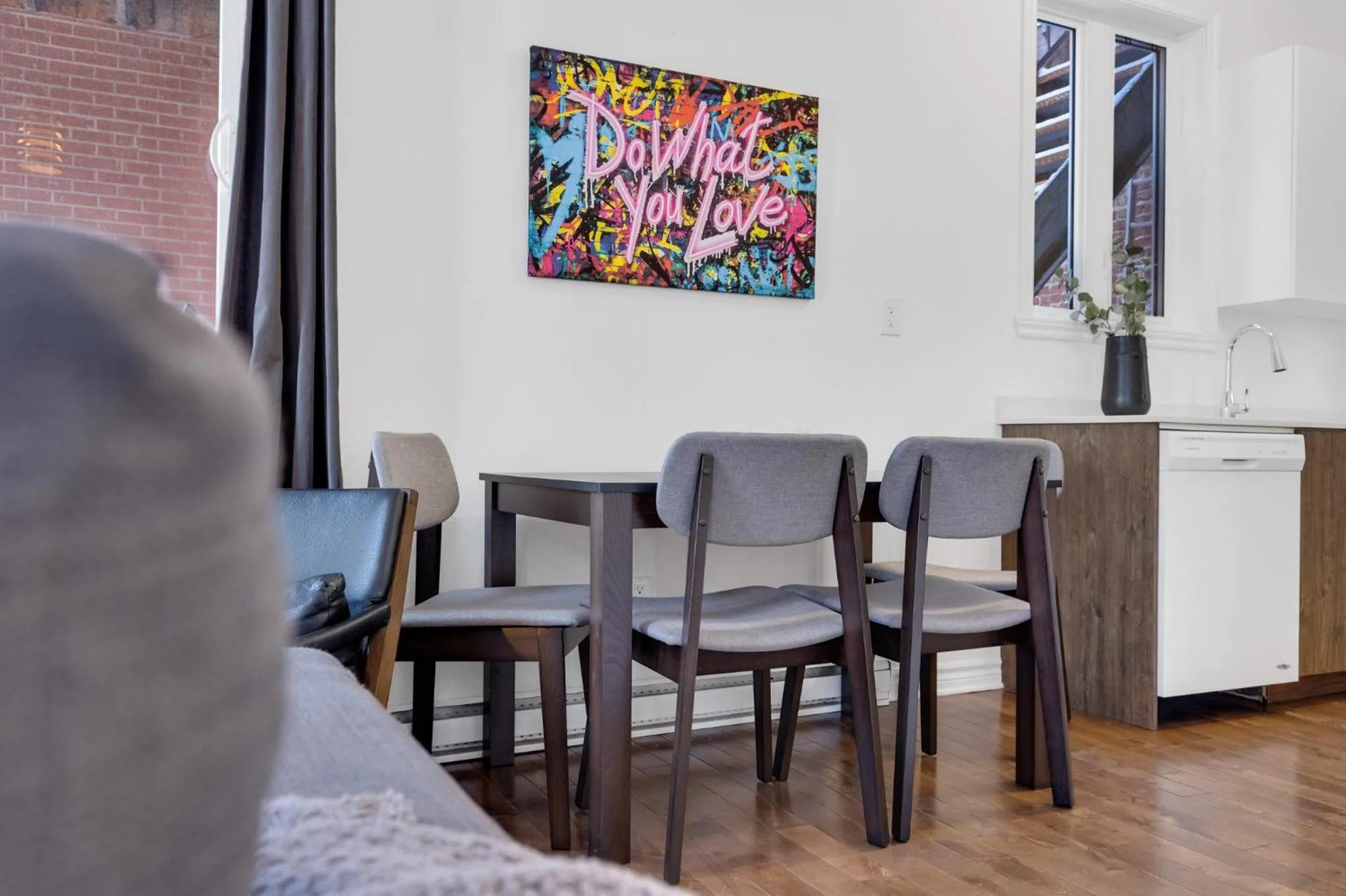 Kitchen or kitchenette in LiV MTL MTL