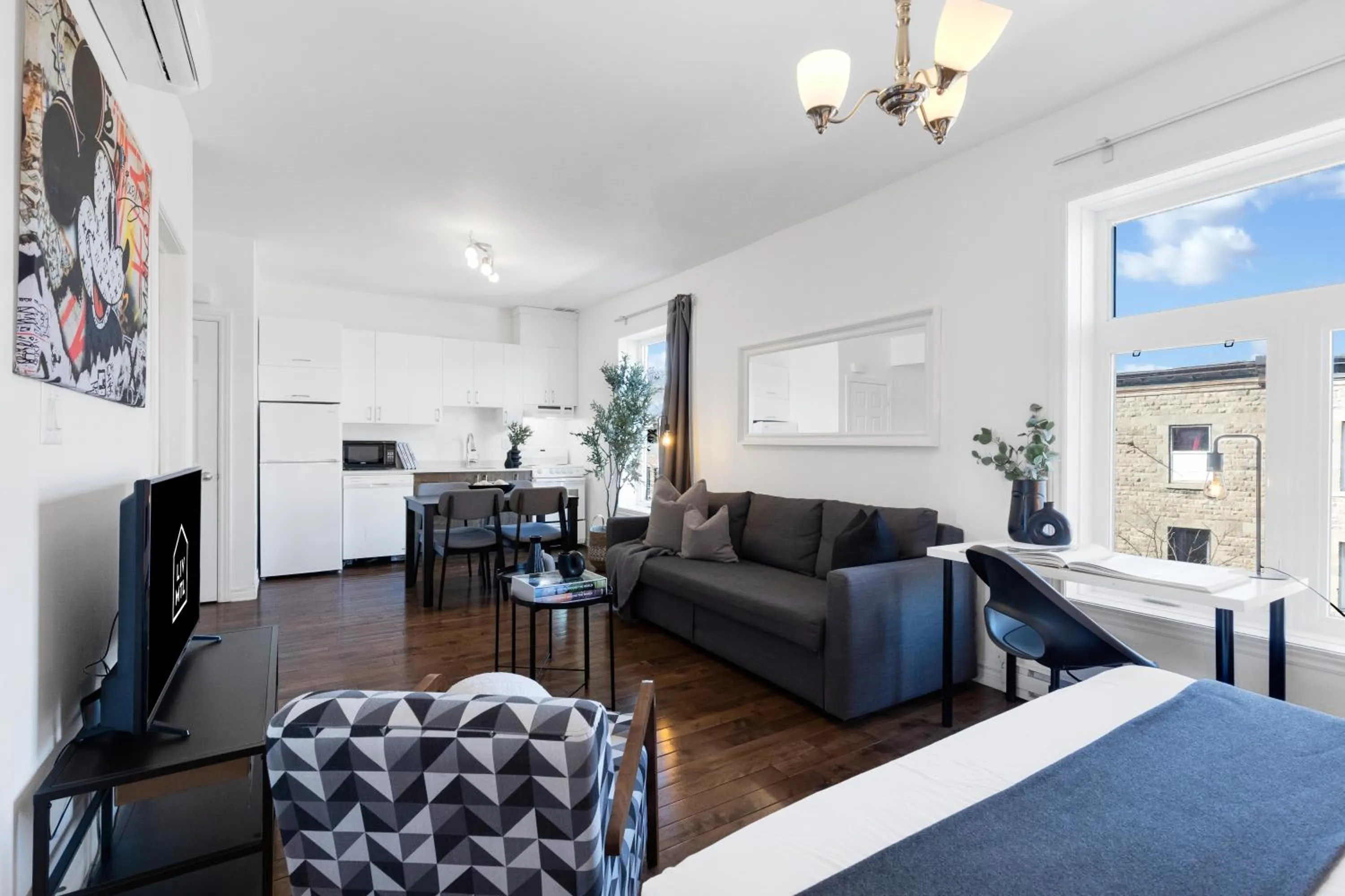 Communal lounge/ TV room in LiV MTL MTL