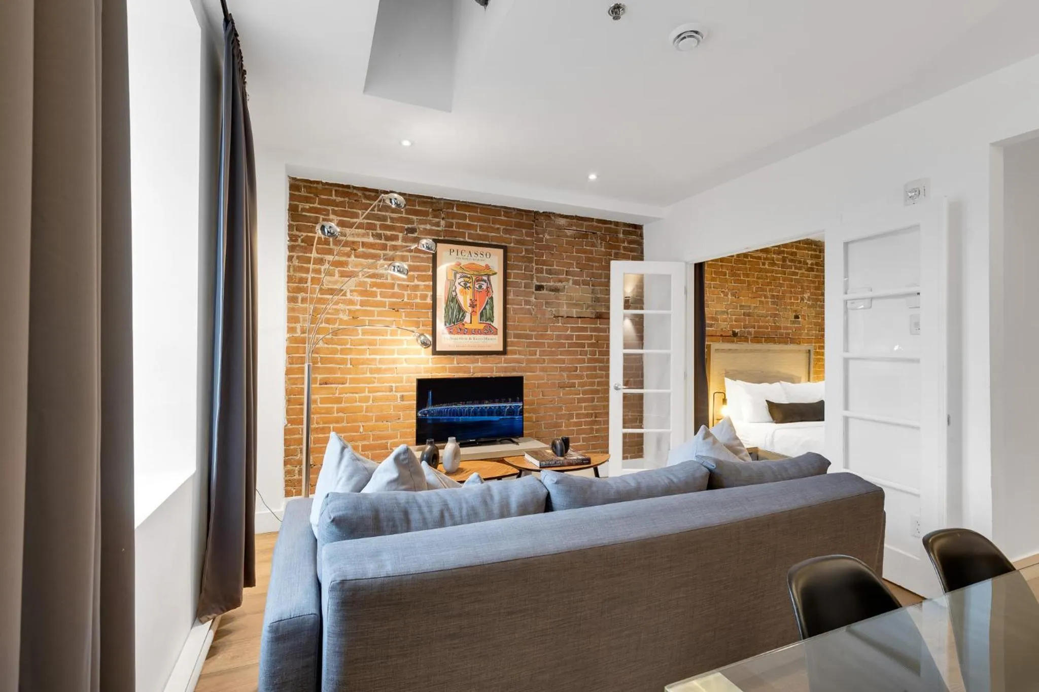 Bed in LiV MTL Downtown