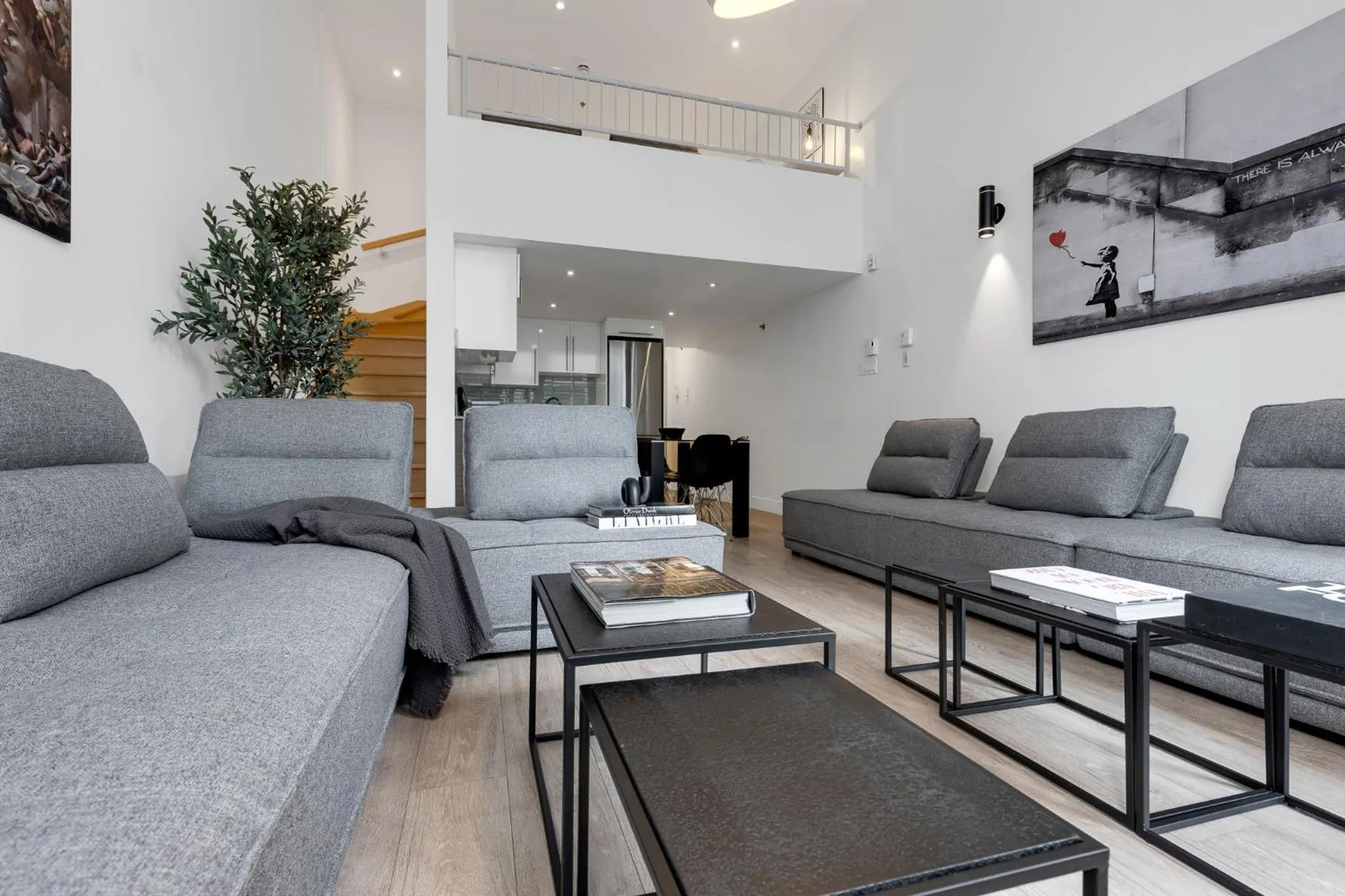 TV and multimedia in LiV MTL Downtown