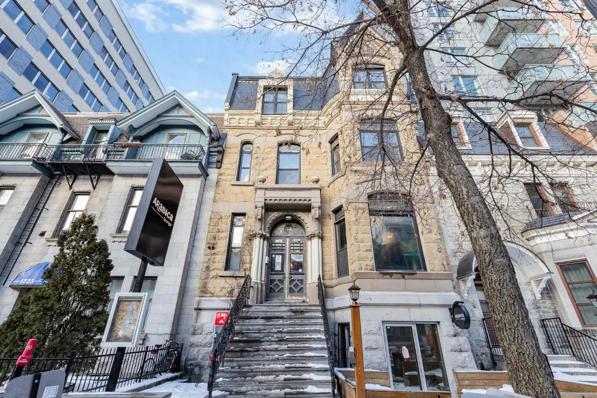 Property building in LiV MTL Downtown