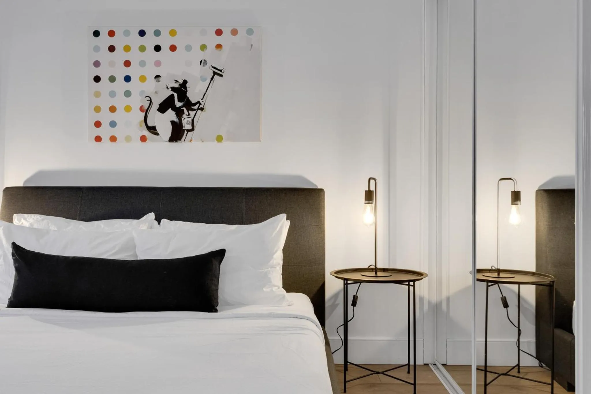 Bed in LiV MTL Downtown