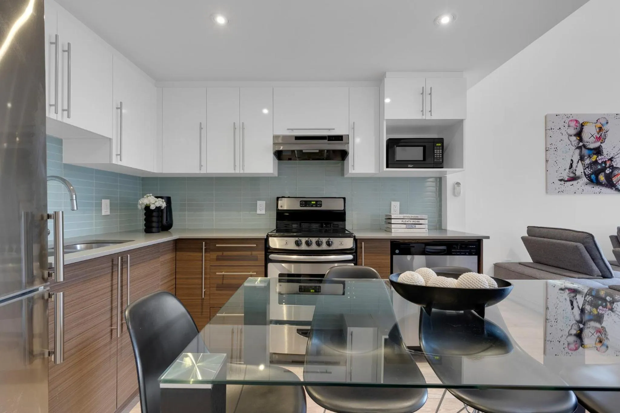 Coffee/tea facilities in LiV MTL Downtown