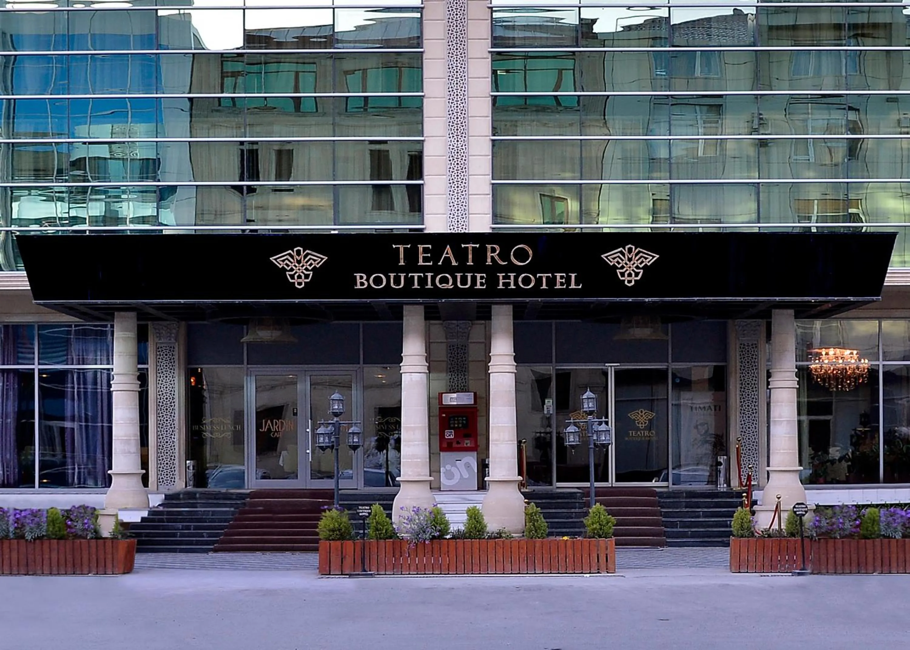 Facade/entrance in Teatro Boutique Hotel