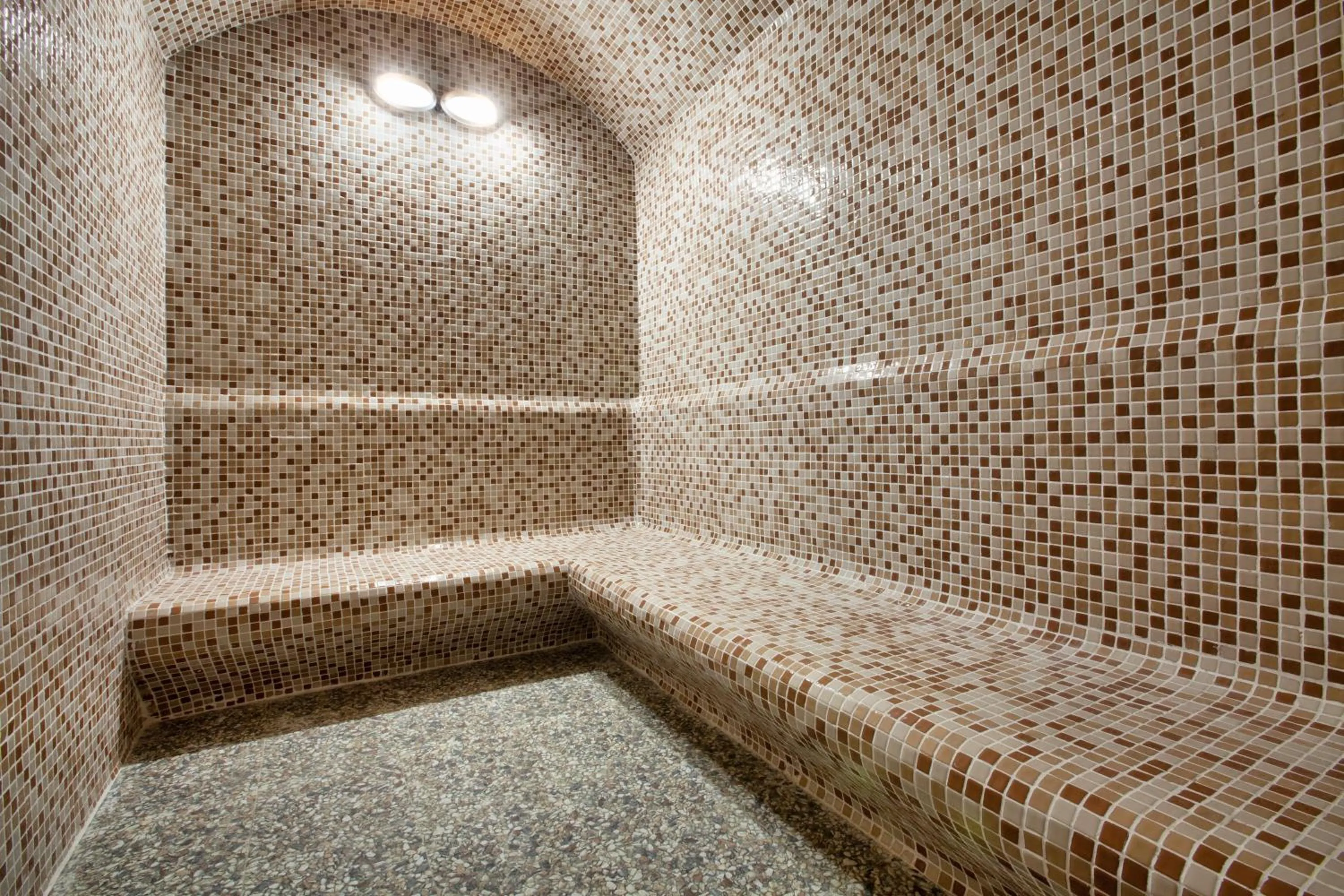 Steam room in Teatro Boutique Hotel