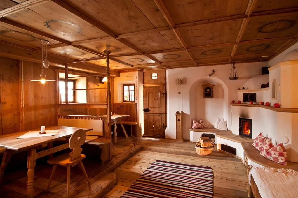 Communal lounge/ TV room in Hotel Naturoase Schwemmerhof