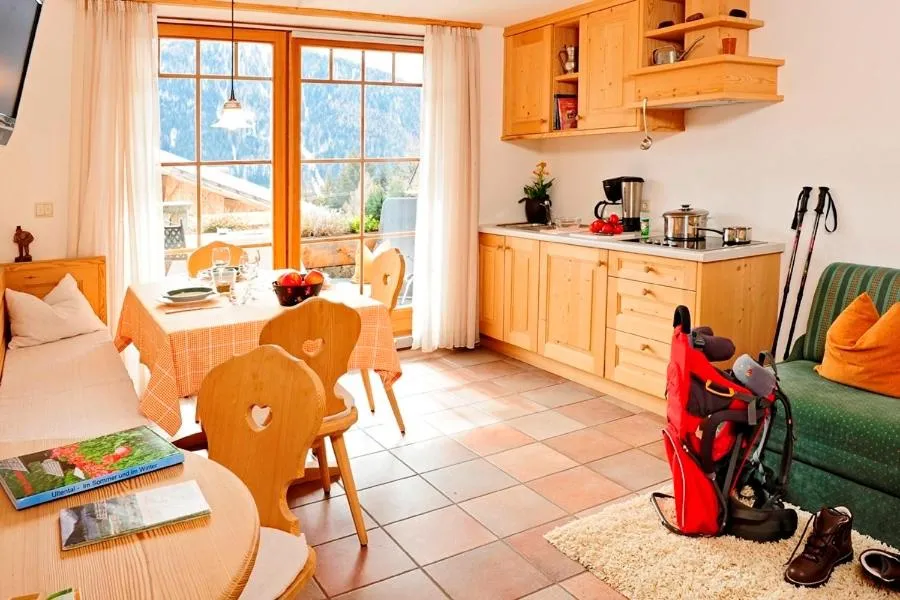 Kitchen or kitchenette in Hotel Naturoase Schwemmerhof
