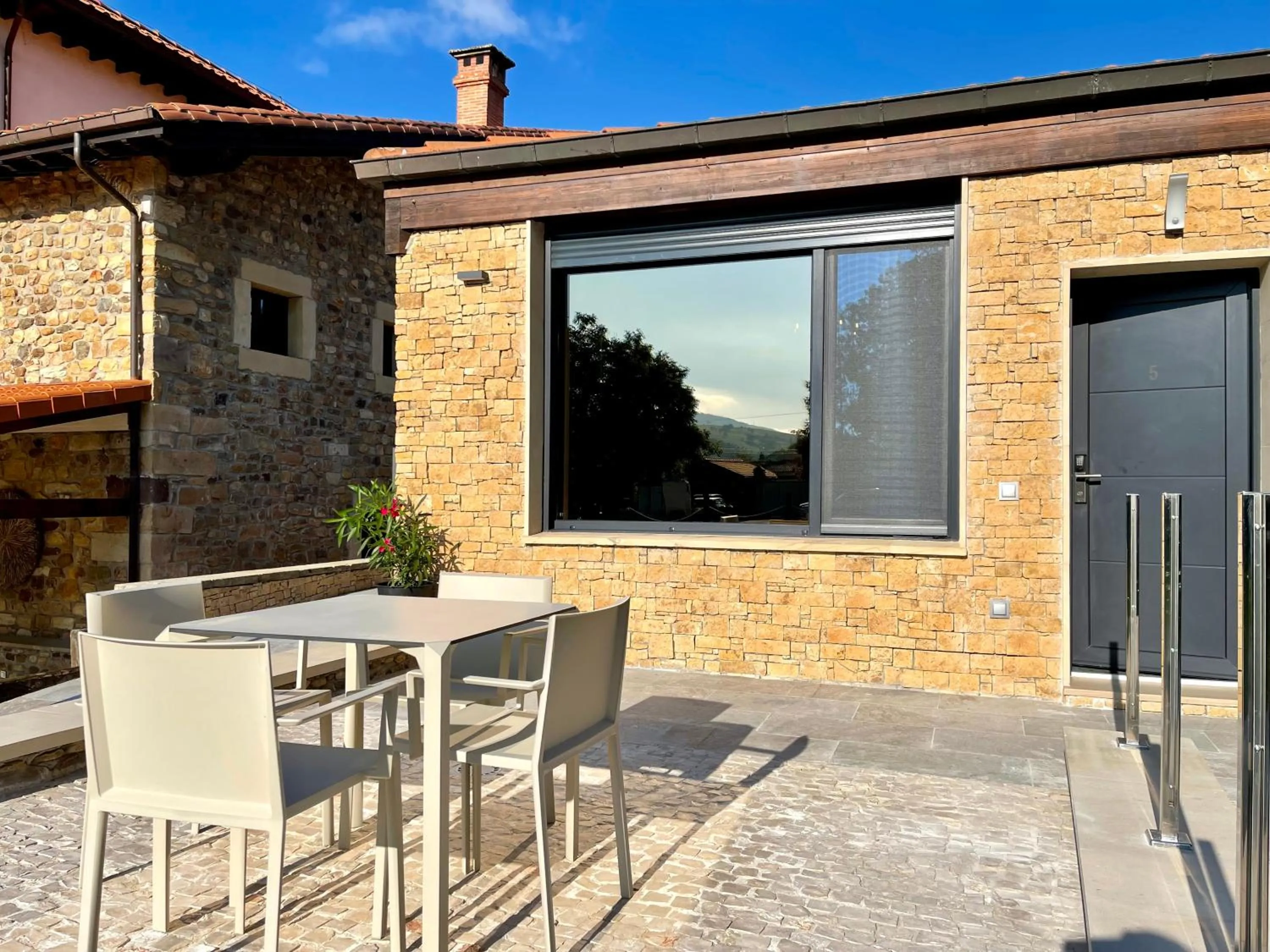 Balcony/Terrace in Akla Hotel Suites Valles Pasiegos