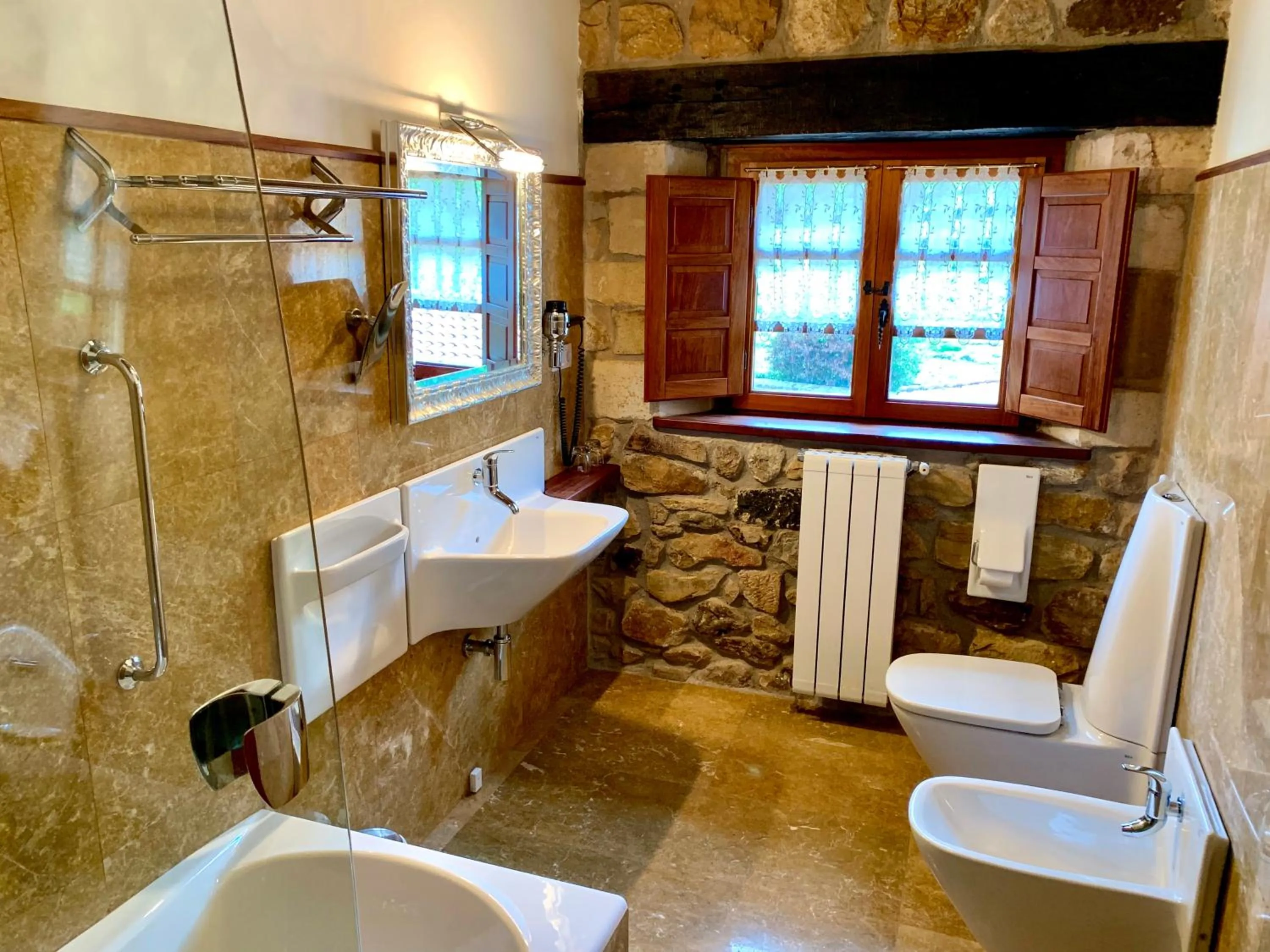 Bathroom in Akla Hotel Suites Valles Pasiegos