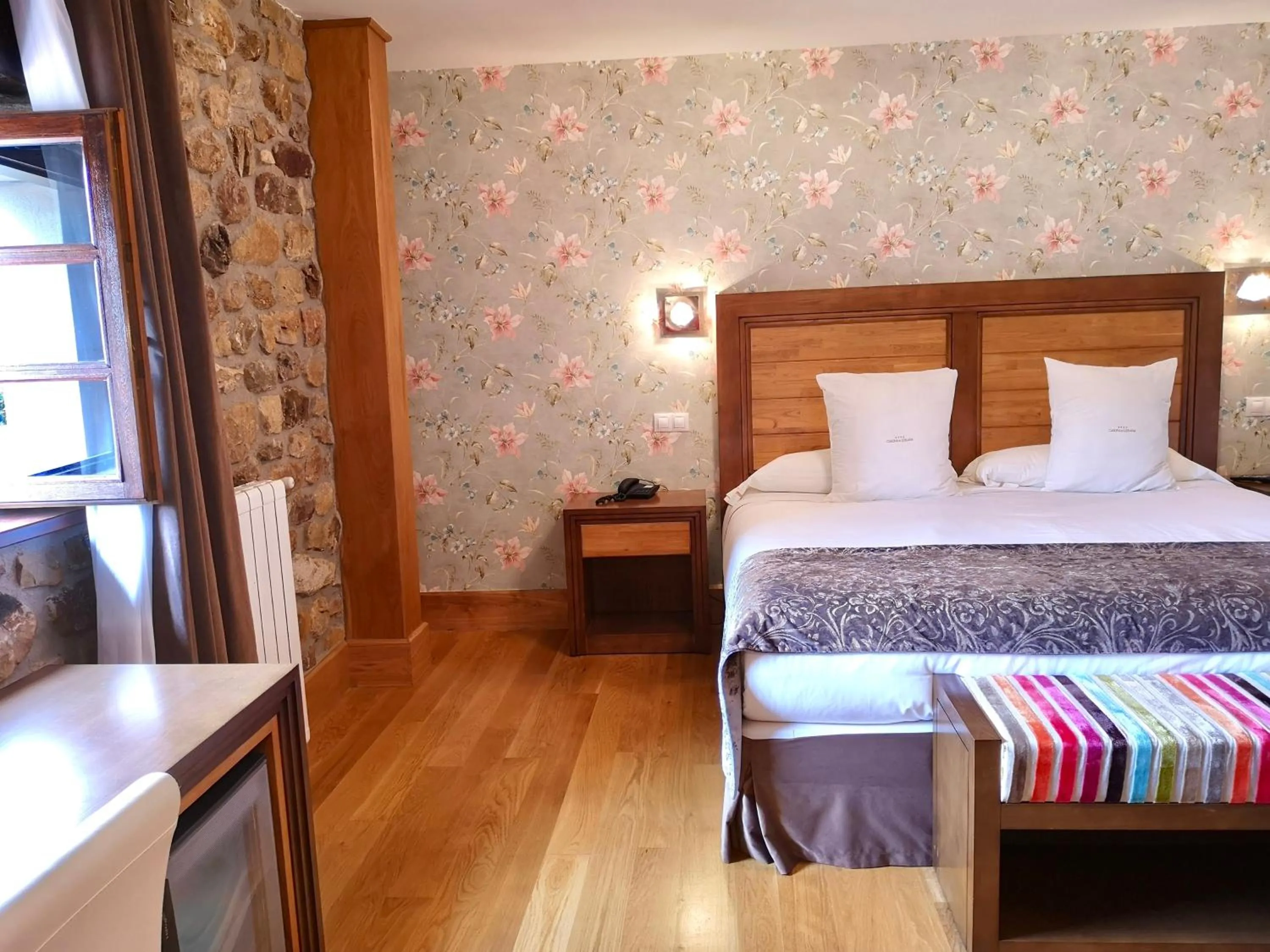 Bedroom, Bed in Akla Hotel Suites Valles Pasiegos