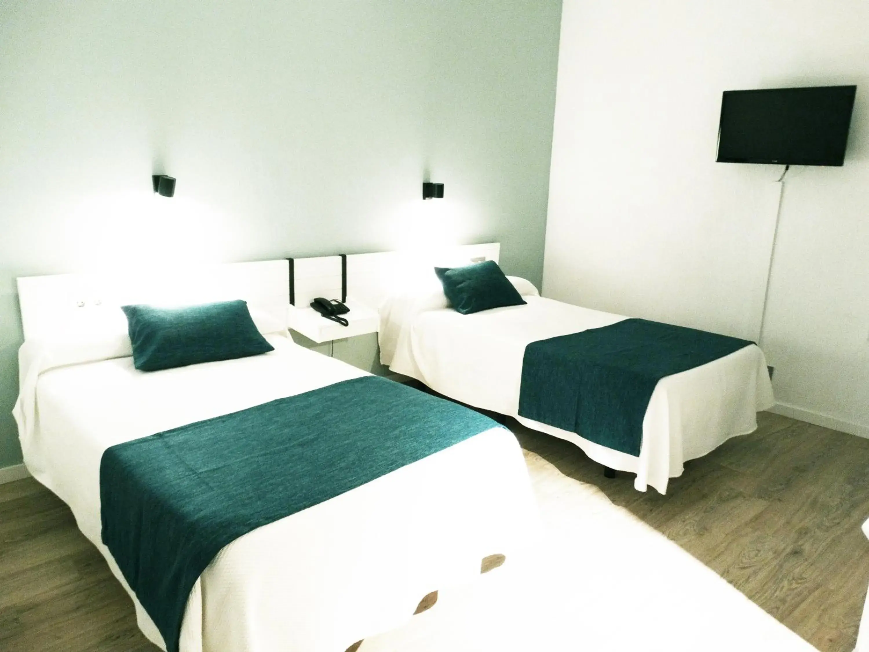 Double or Twin Room in Hotel Goya Double or Twin Room in Hotel Goya