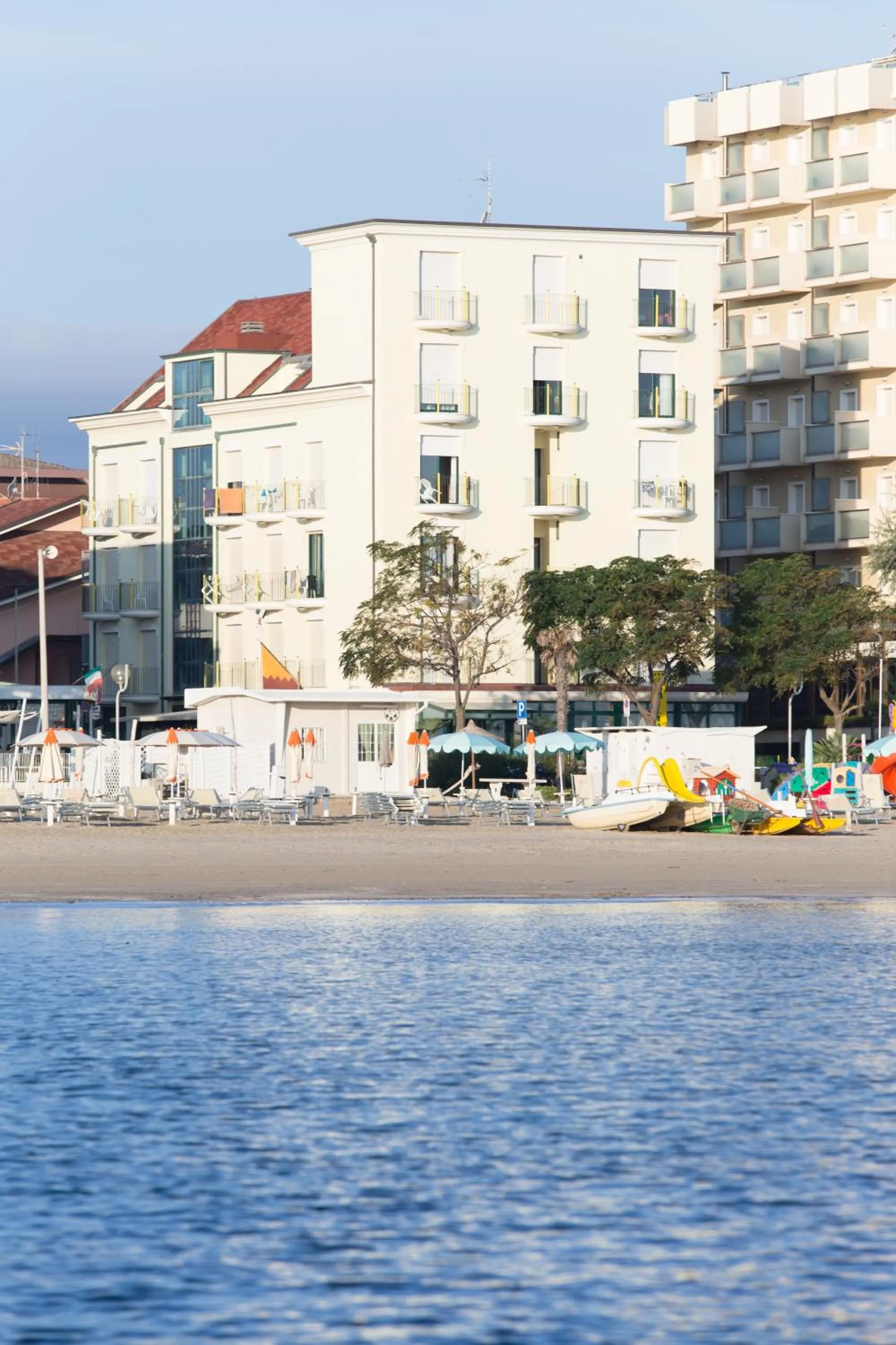 Facade/entrance in Hotel Emilia
