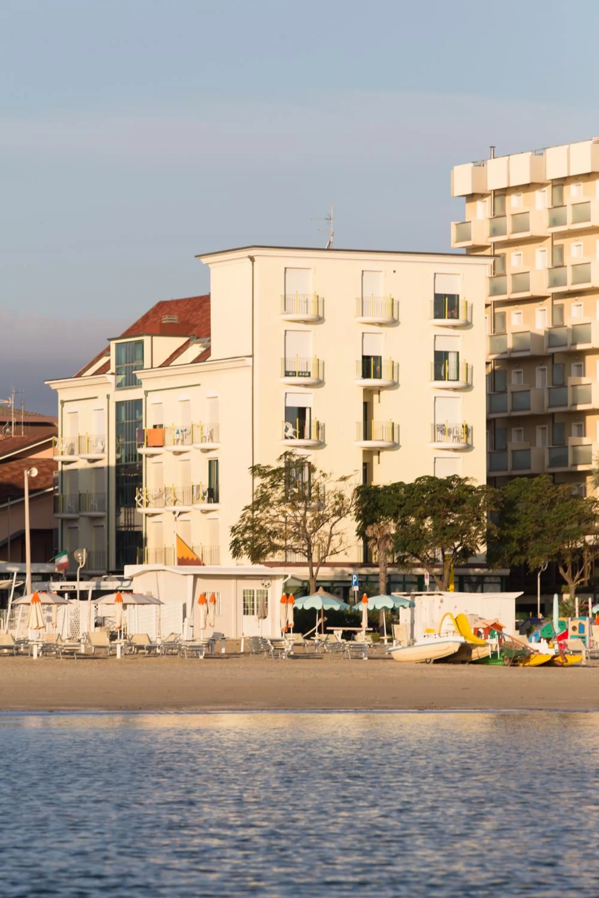 Facade/entrance in Hotel Emilia