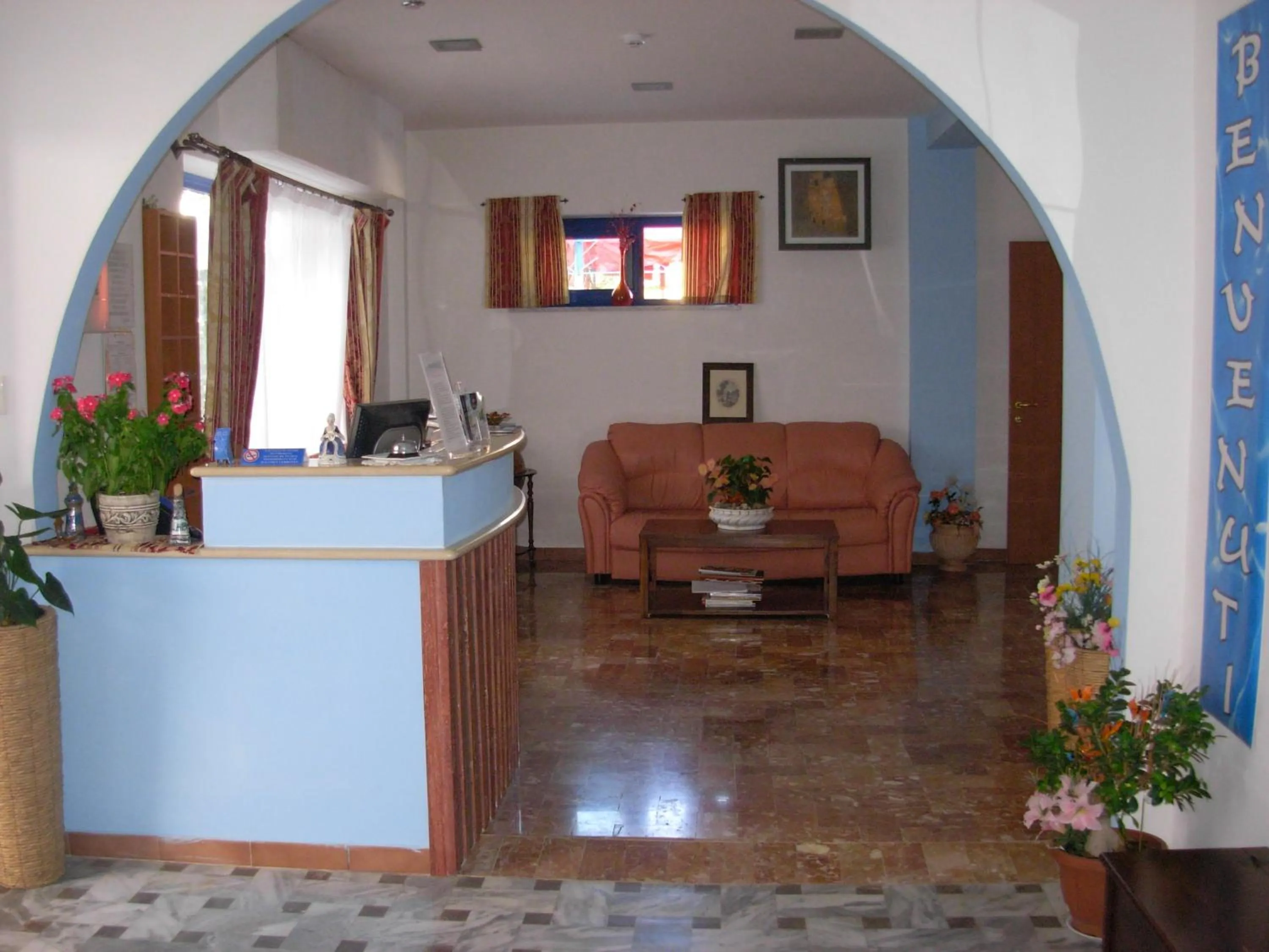 Communal lounge/ TV room in Beach Hotel