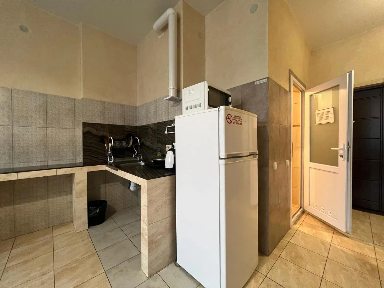 Kitchen or kitchenette in Pechersk House