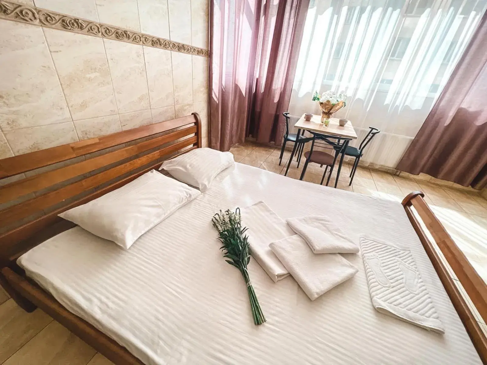 Classic Triple Room in Pechersk House Classic Triple Room in Pechersk House