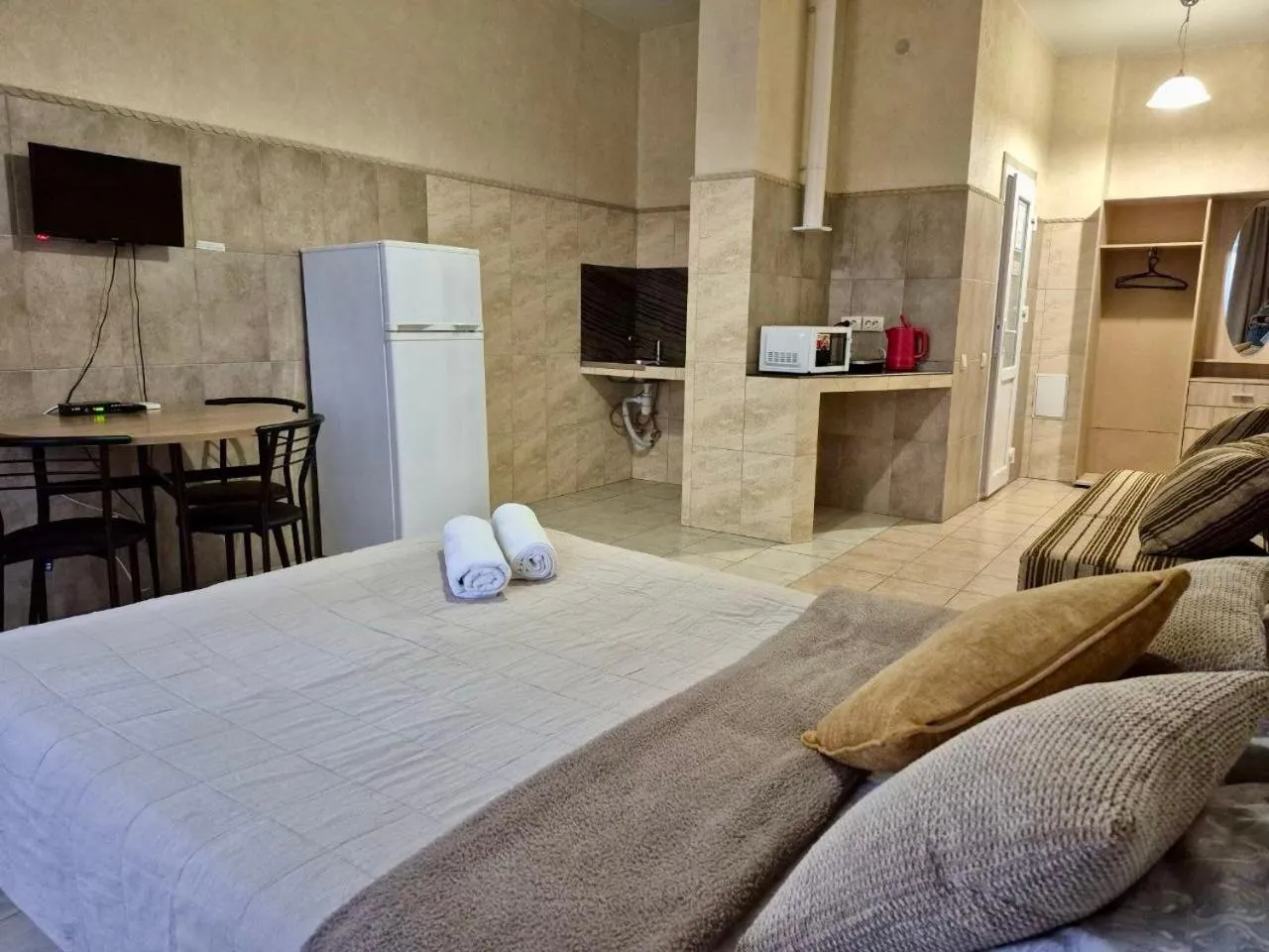 Photo of the whole room, Bed in Pechersk House