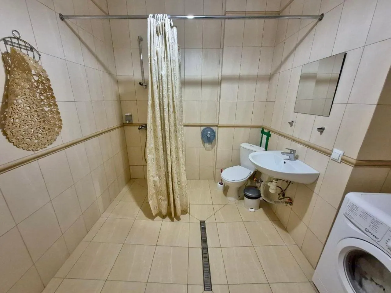 Shower in Pechersk House