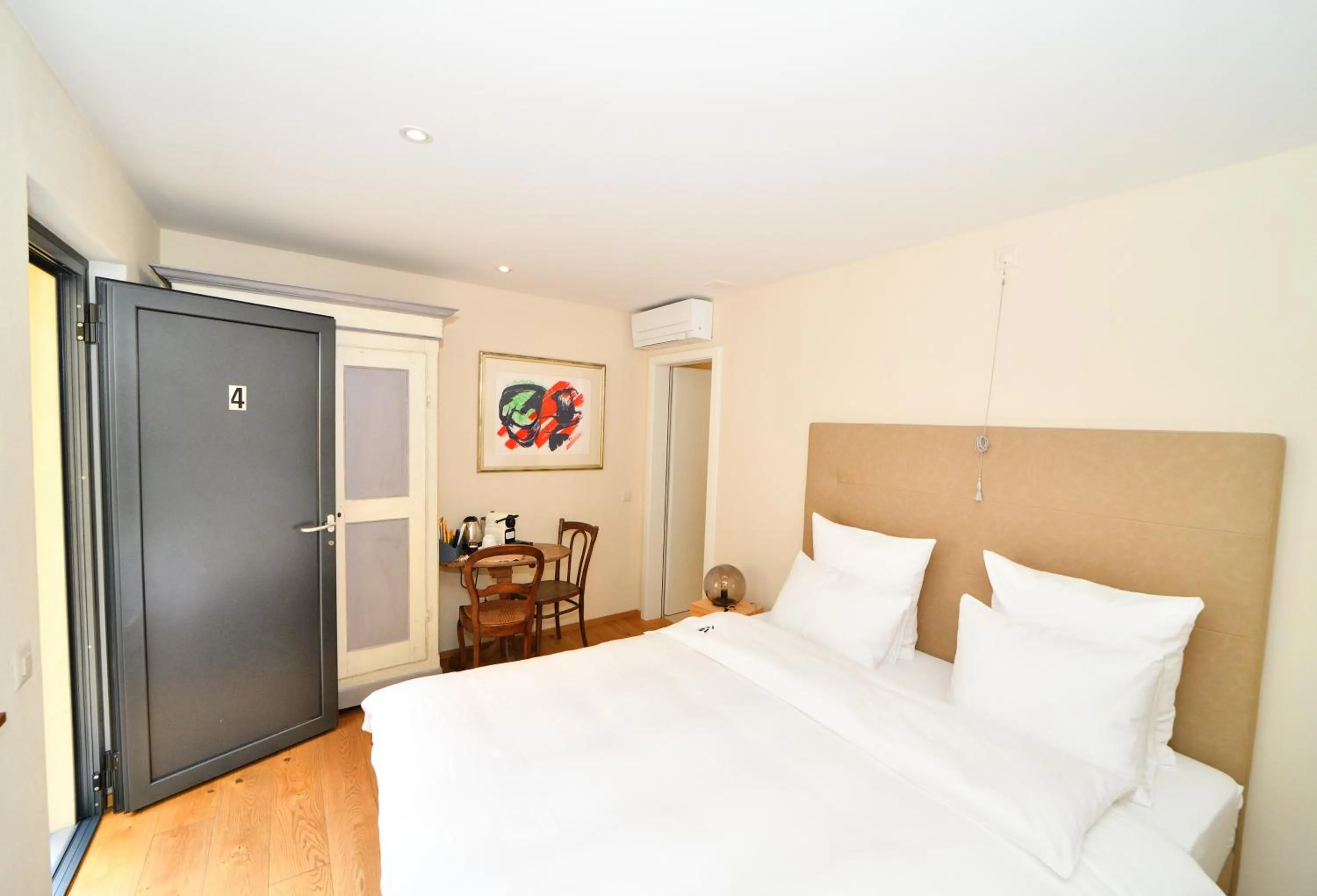 Bedroom, Bed in Boato Bistrot & Bed