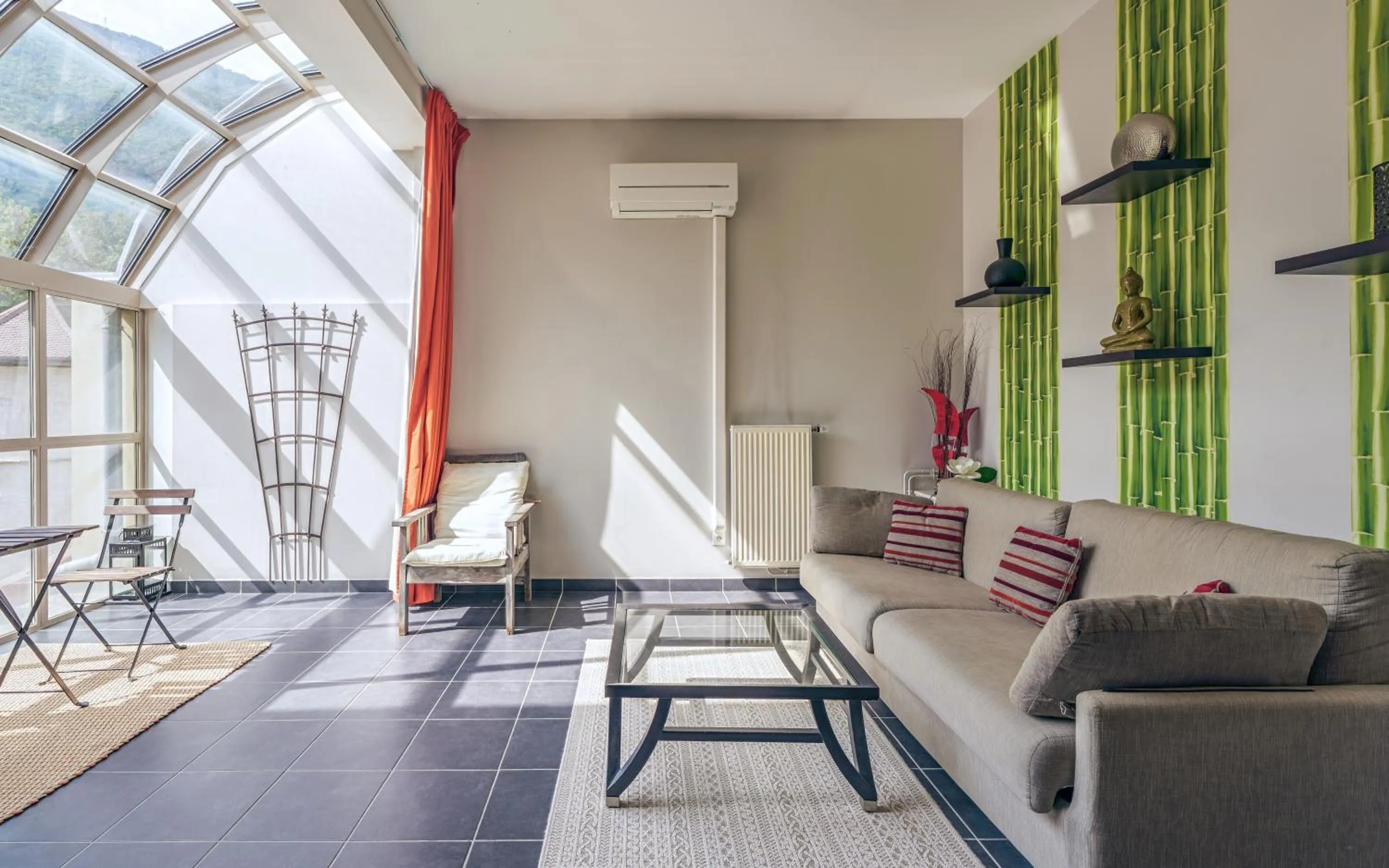 Living room in Tempologis - Chateau de la Rochette