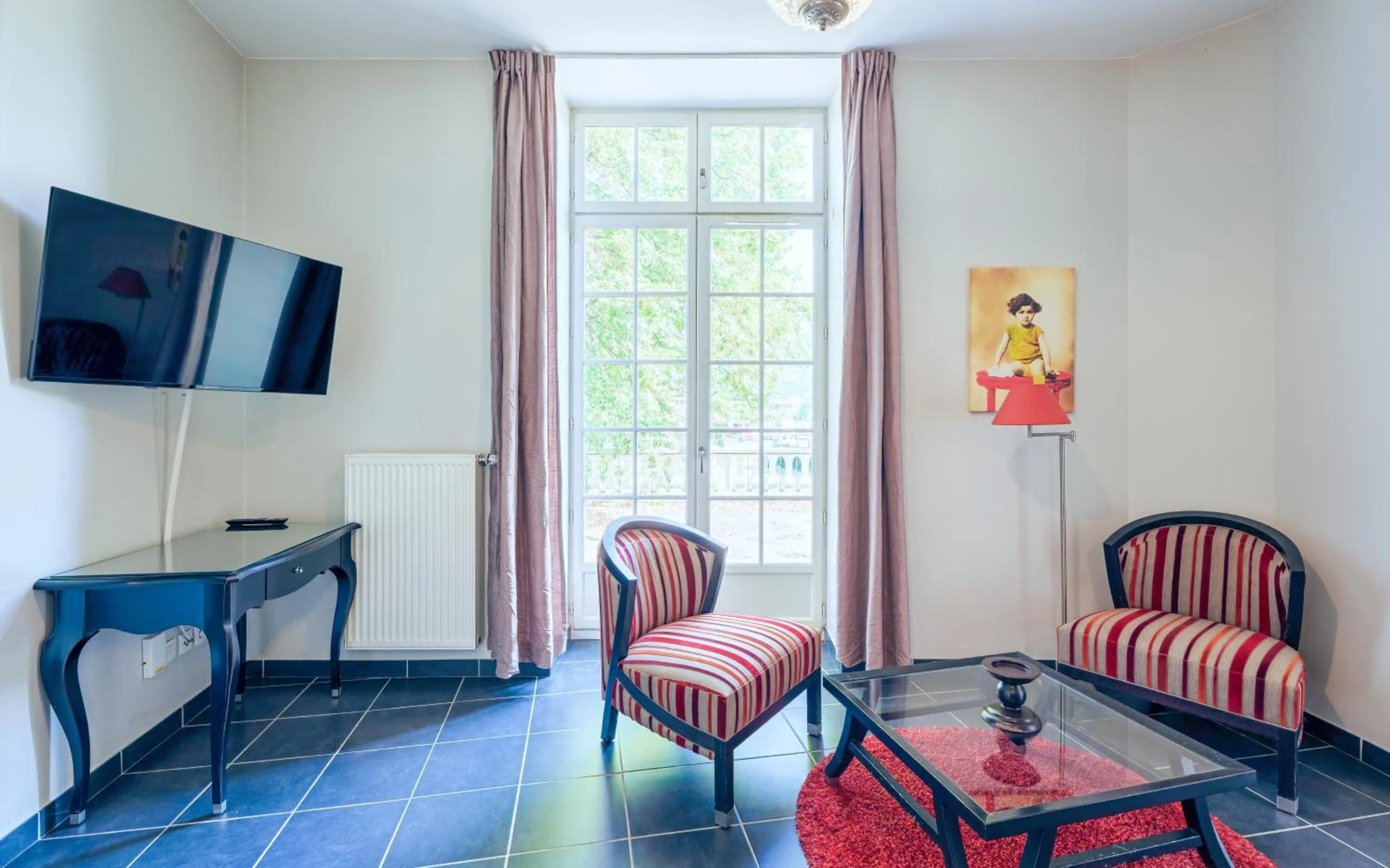 Communal lounge/ TV room in Tempologis - Chateau de la Rochette