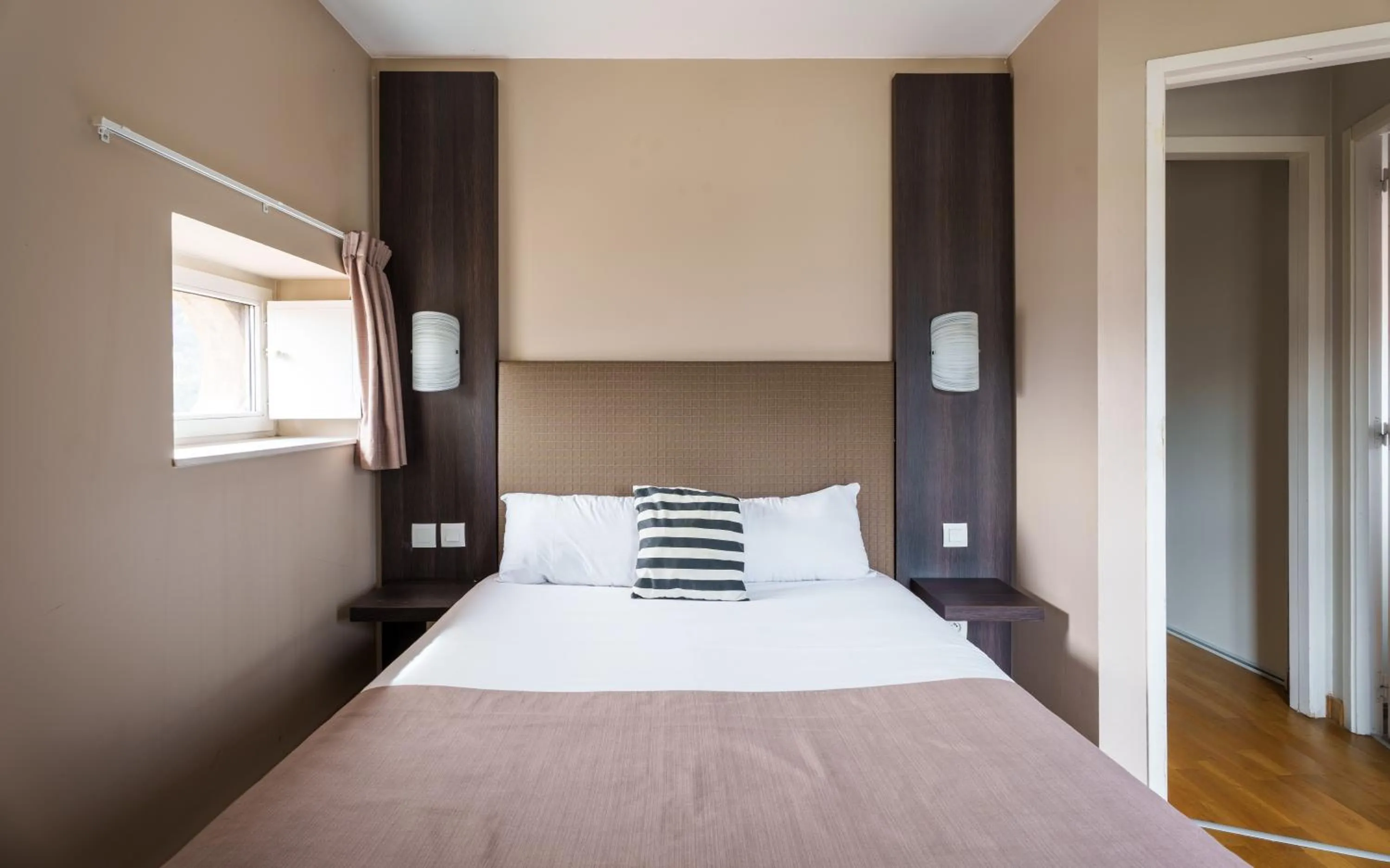 Bed in Tempologis - Chateau de la Rochette